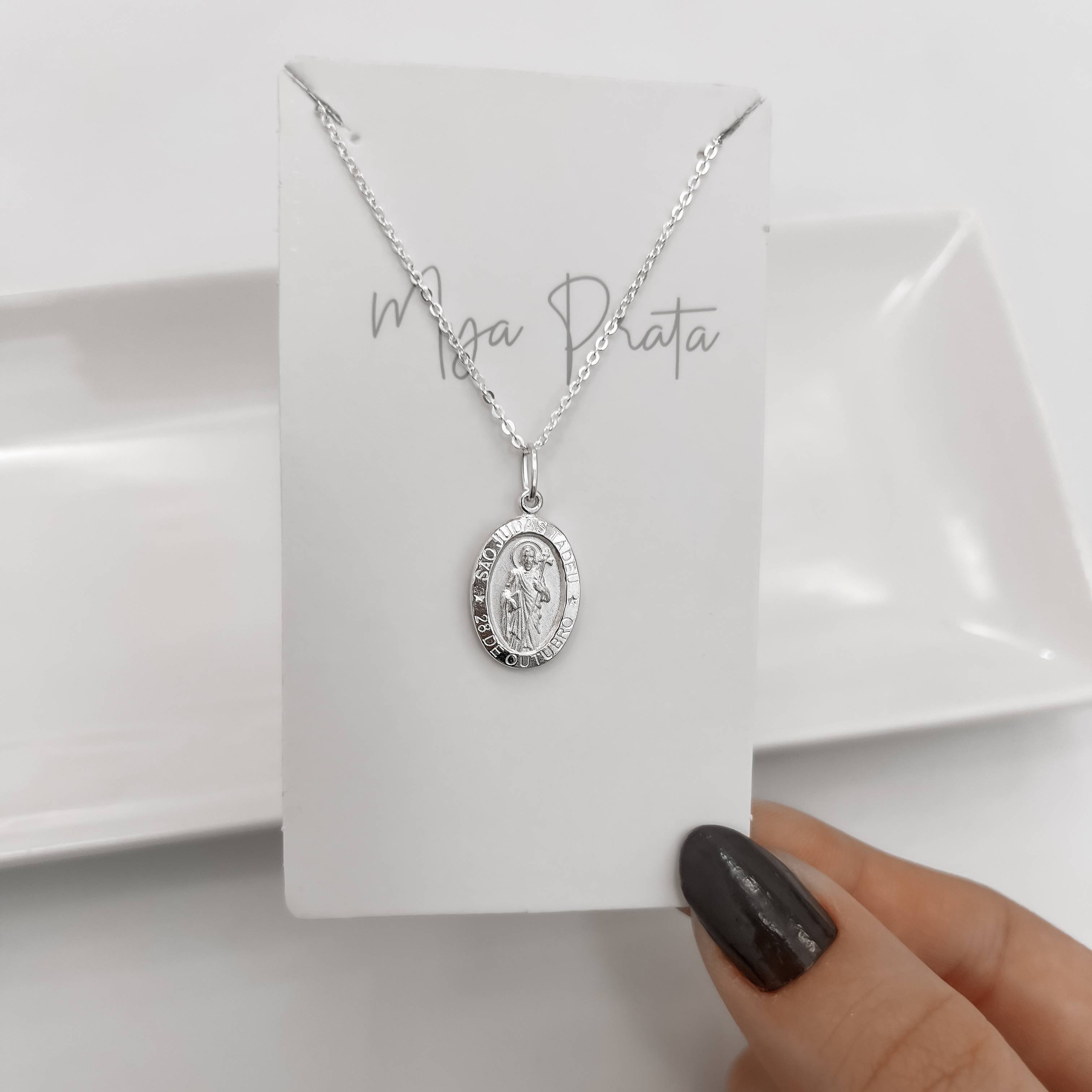 Colar pingente medalha dupla face São Judas Tadeu e cruz 16mm corrente cadeadinho 45cm