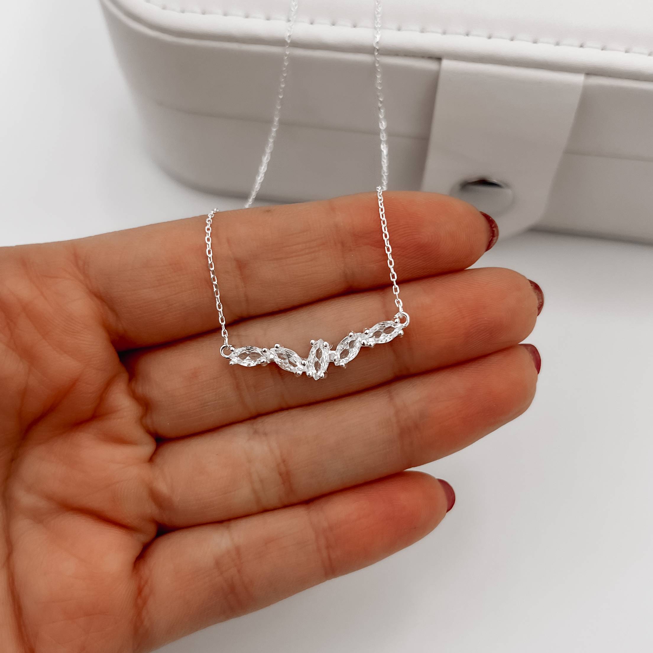 Colar entremeio zircônias navete 25mm 40+5cm