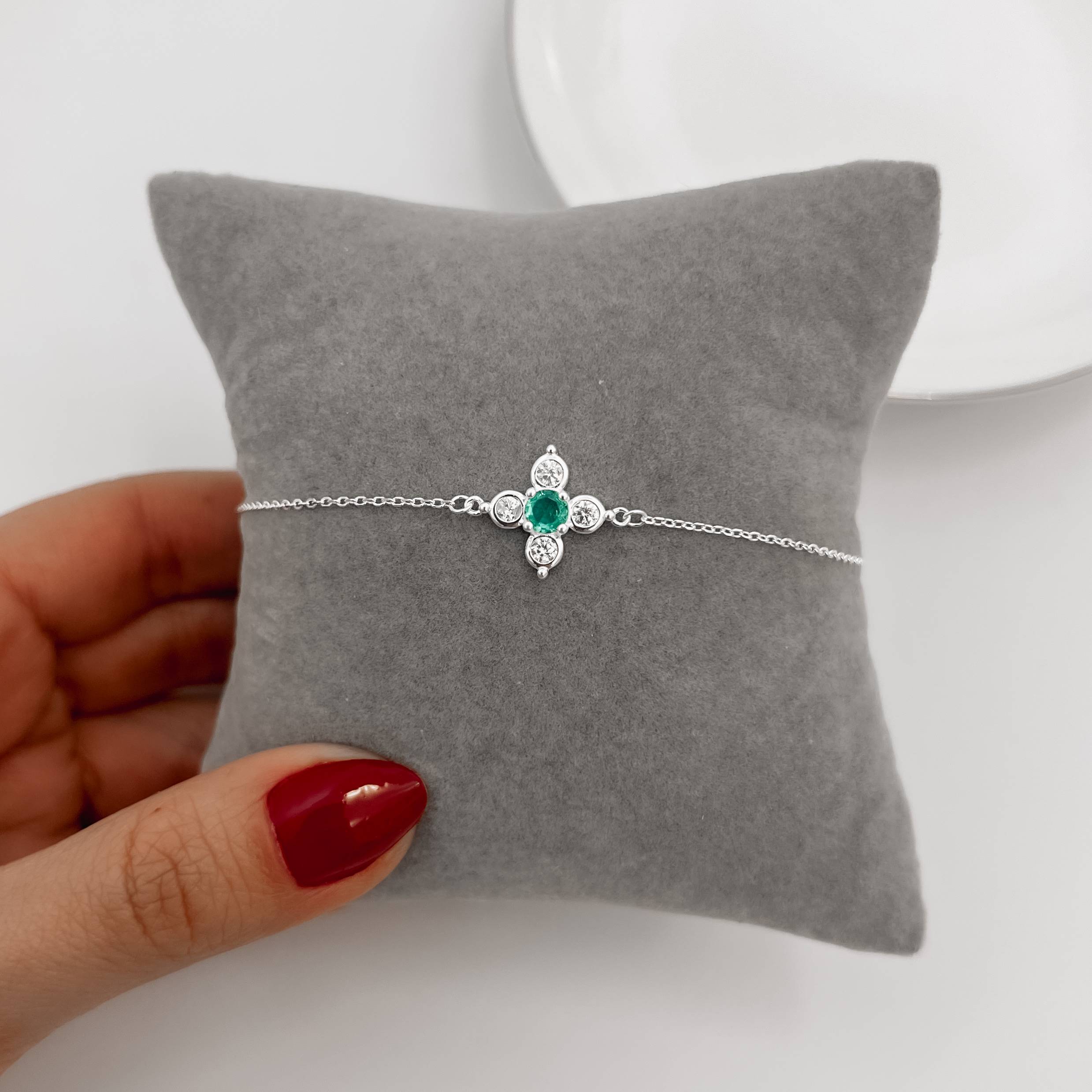 Pulseira entremeio flor com zircônias cristal e acqua 14mm