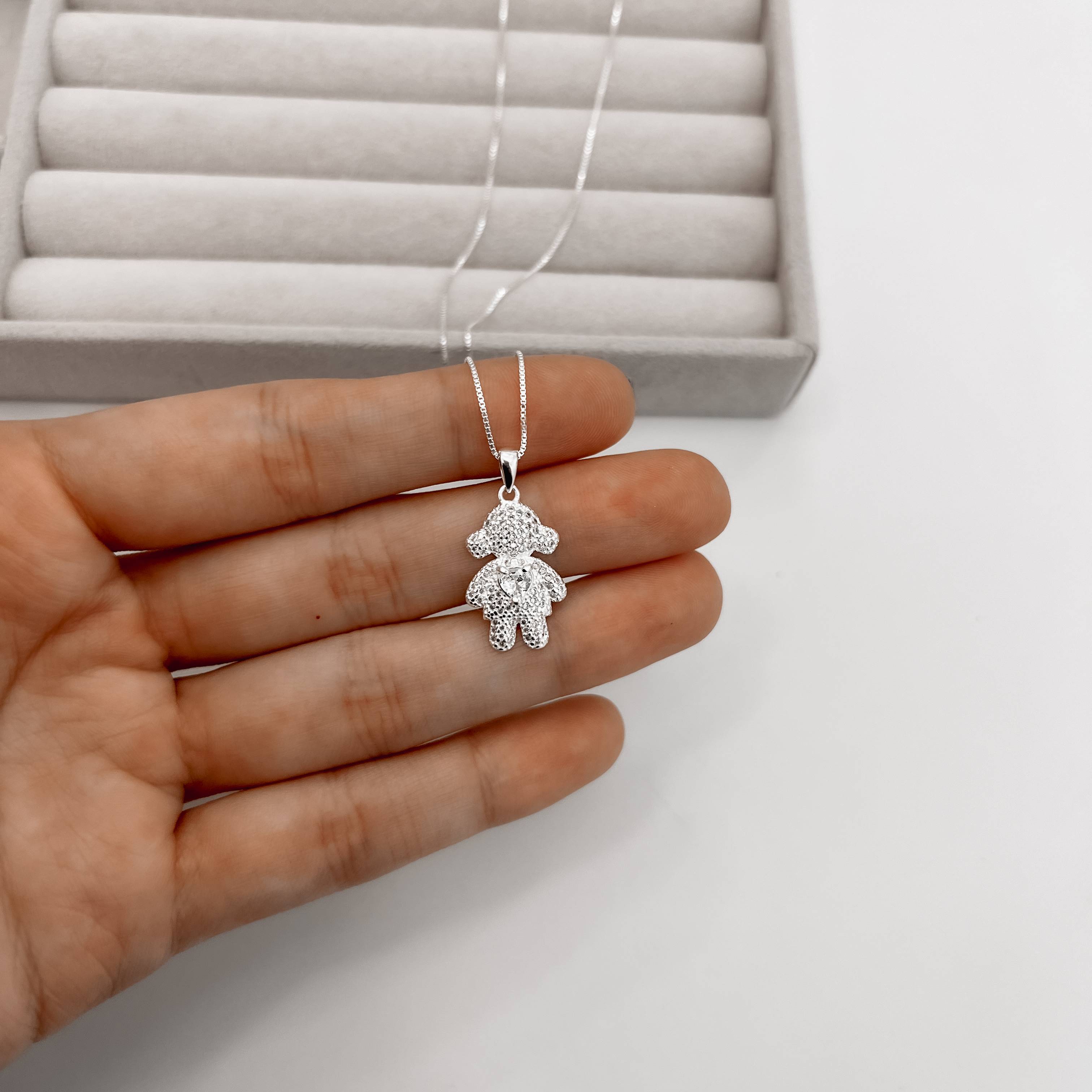 Imagem Secundária Colar pingente menina toda cravejada 19mm 45cm