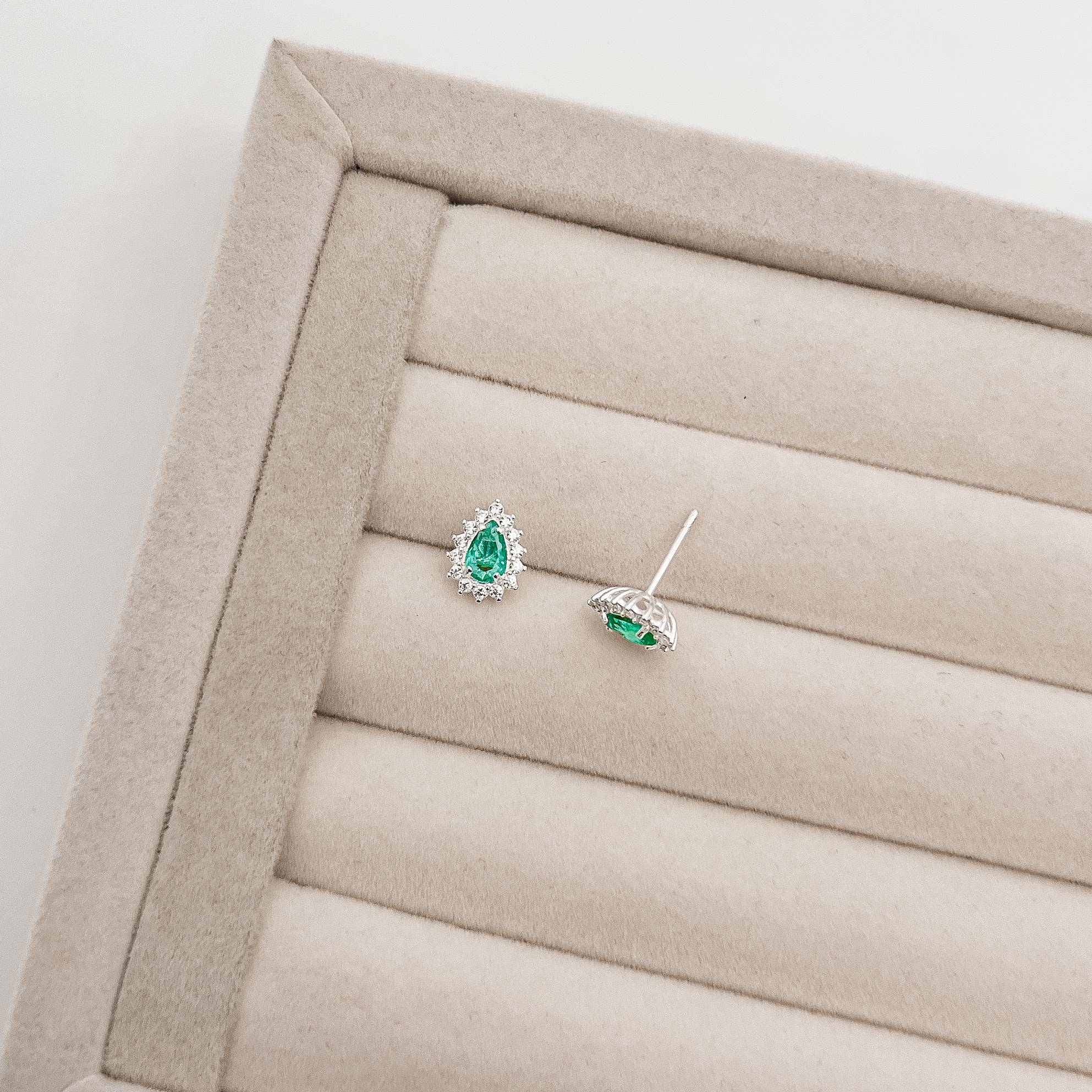 Imagem Secundária Brinco zircônia gota acqua com cravejado 10mm