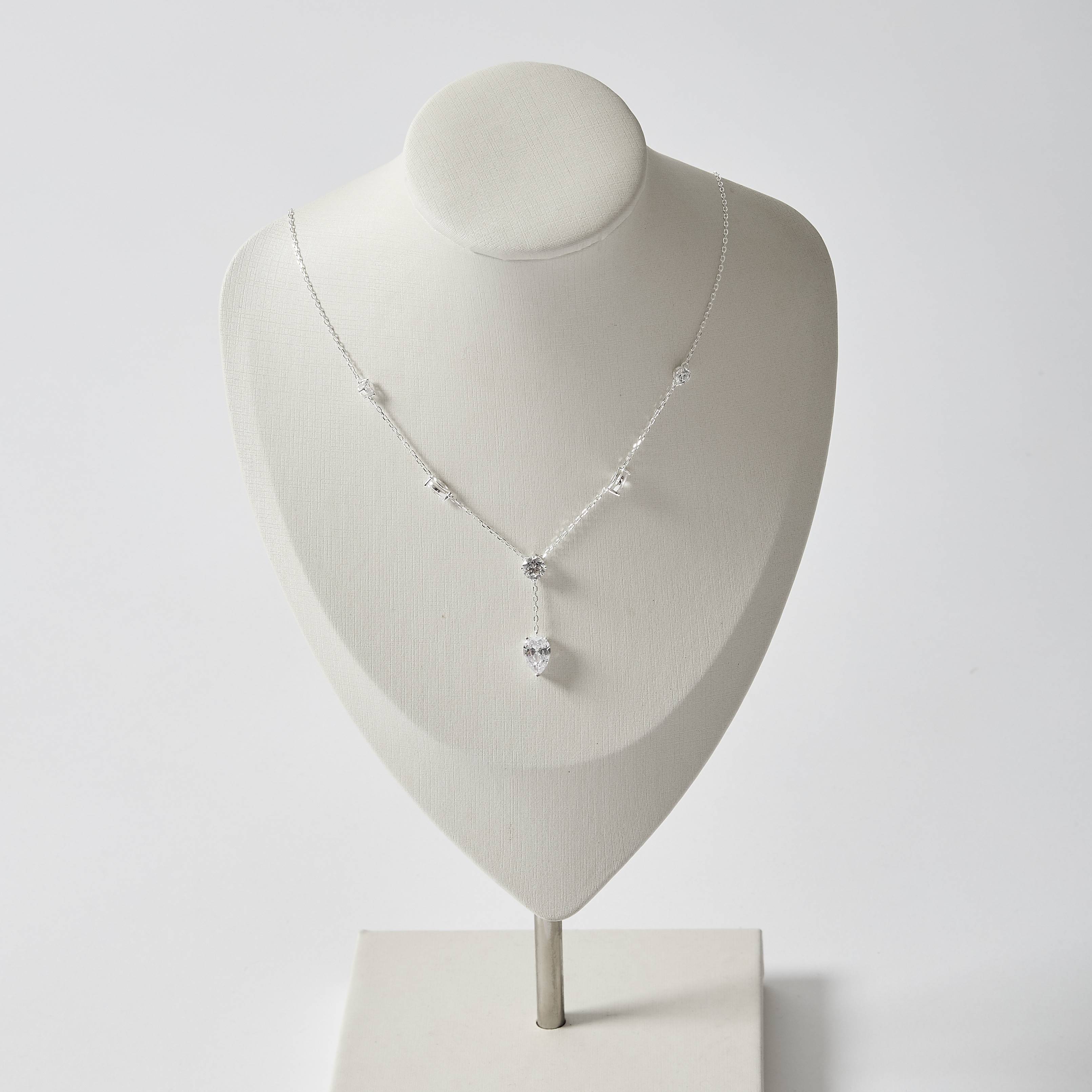 Imagem Secundária Colar entremeios zircônia redonda e navete com pingente zircônia gota 11mm 40+5cm