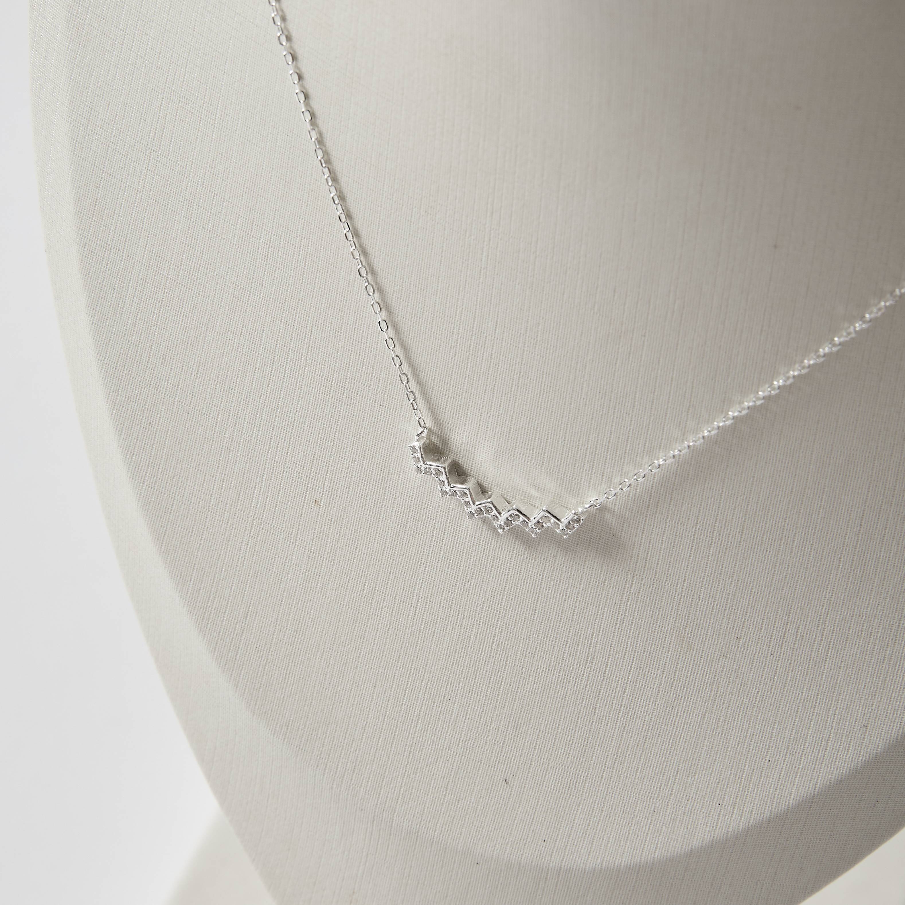 Imagem Secundária Colar entremeio zigzag cravejado 23mm 40+5cm