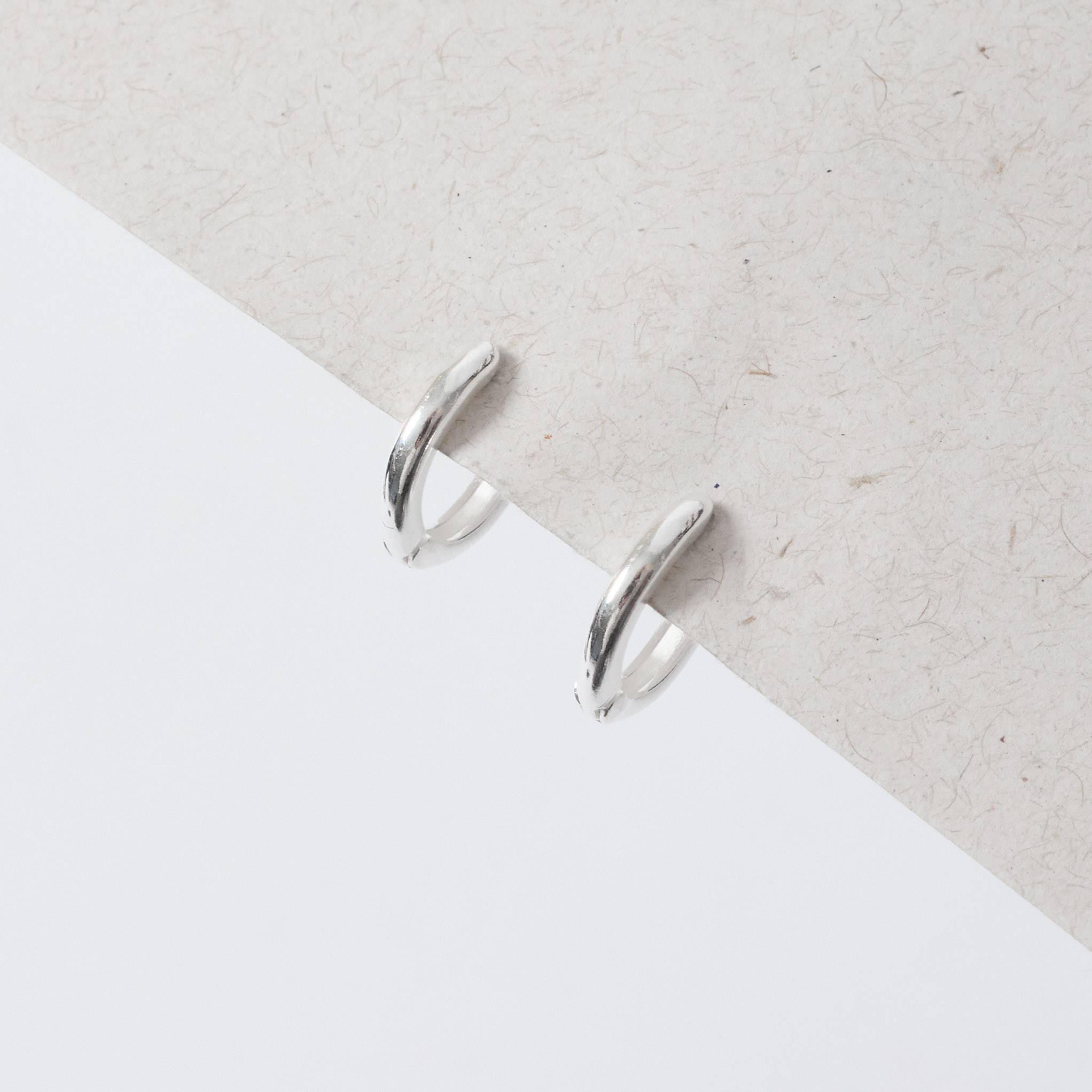 Argola click redonda 13mm fio meia cana