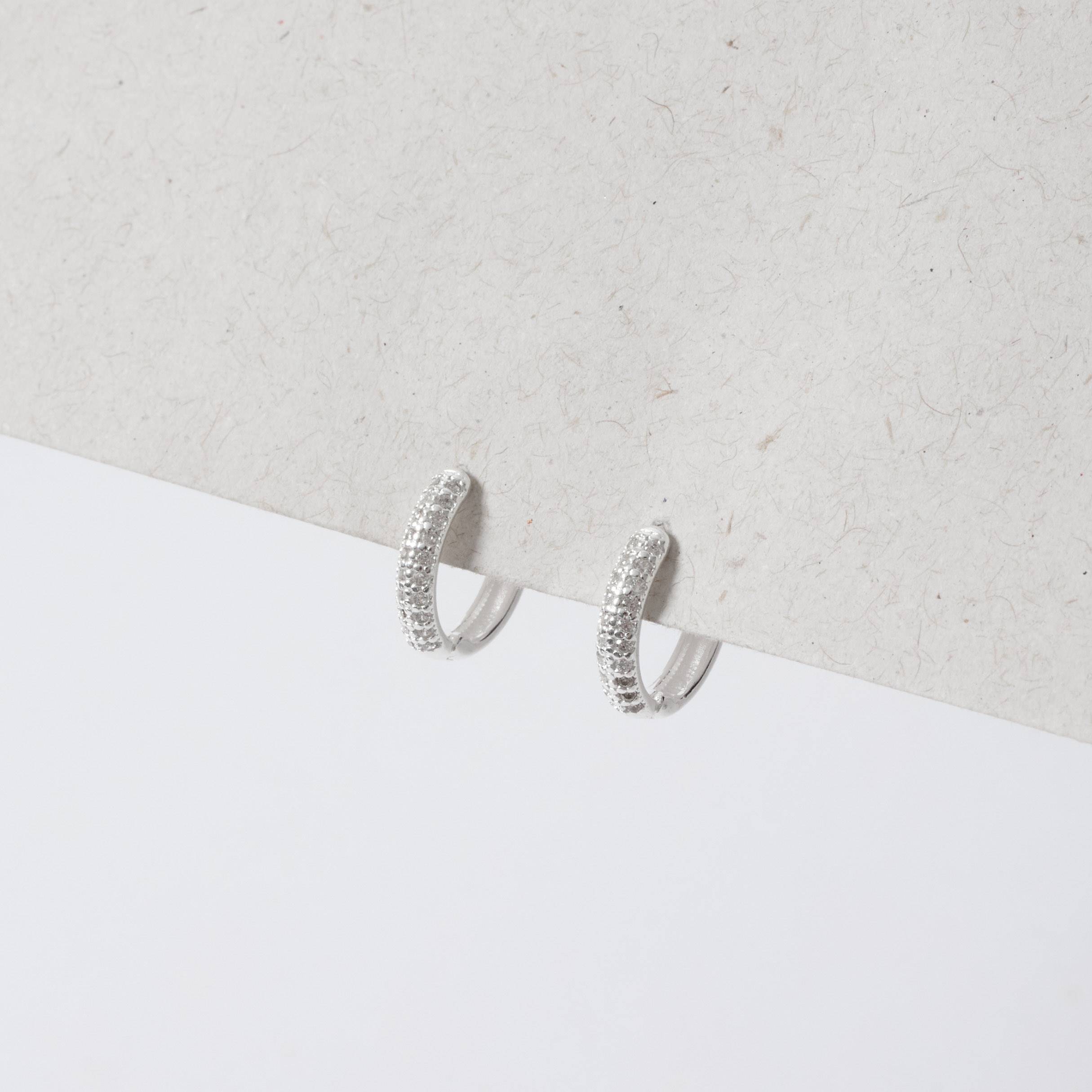 Argola click cravejado duplo 13mm