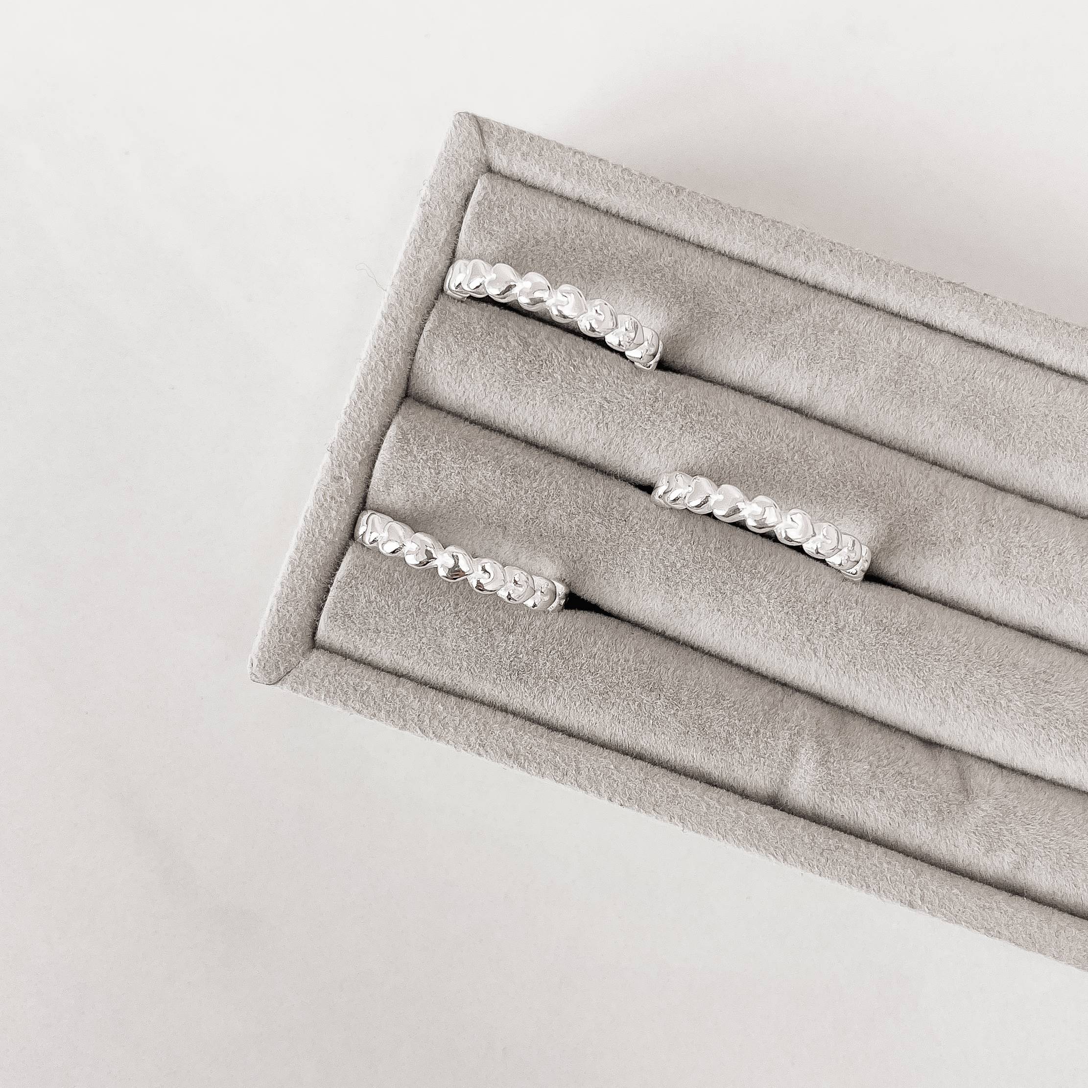 Anel corações de lado