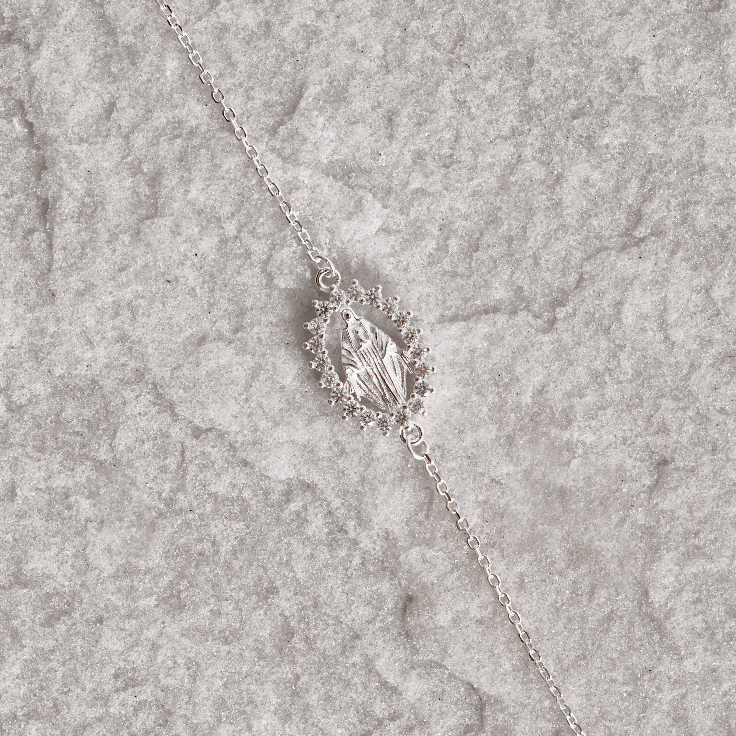 Pulseira entremeio medalha Nsa. Sra. das Graças cravejada 14mm 16+5cm