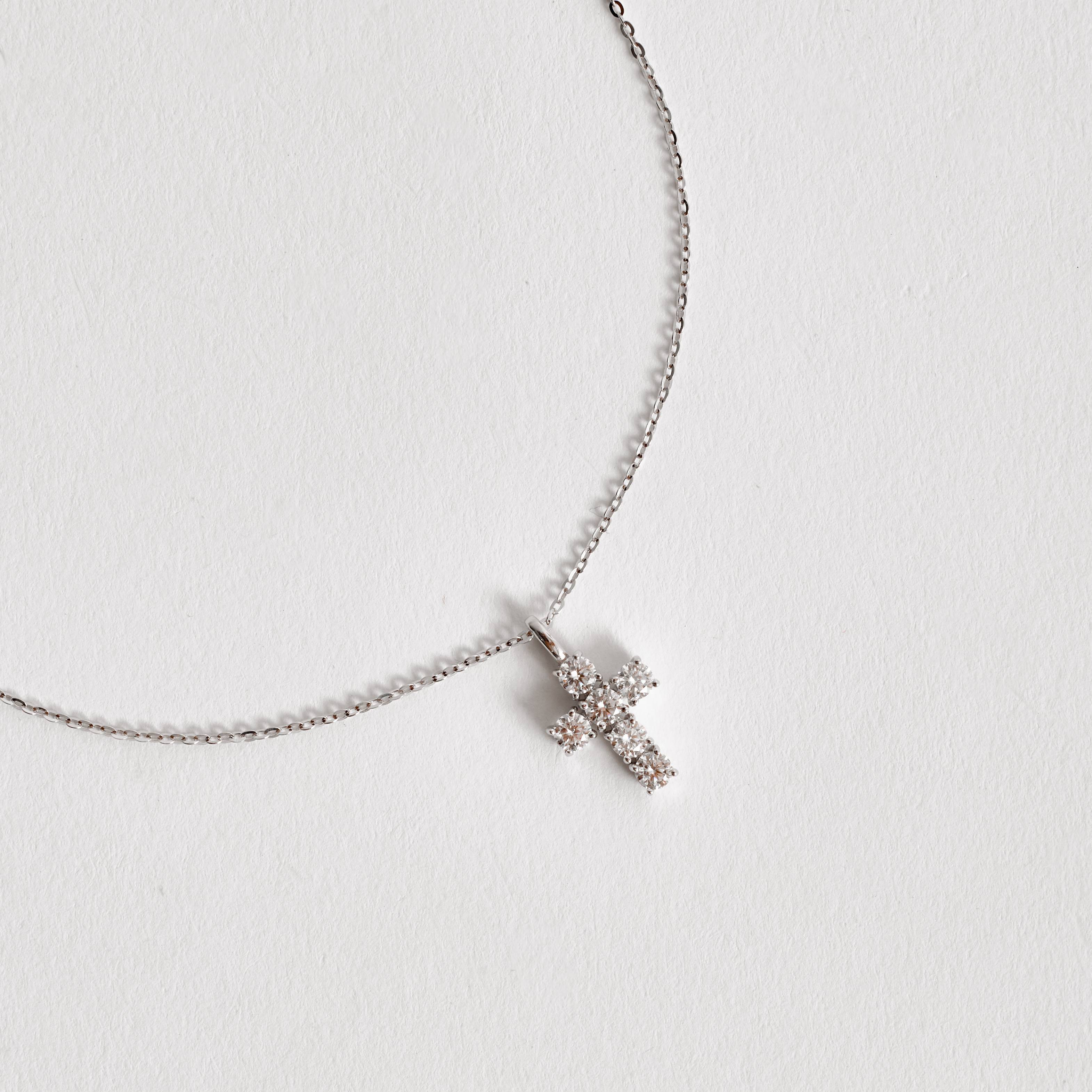 Colar pingente cruz moissanite 12mm corrente cadeadinho 45cm ródio