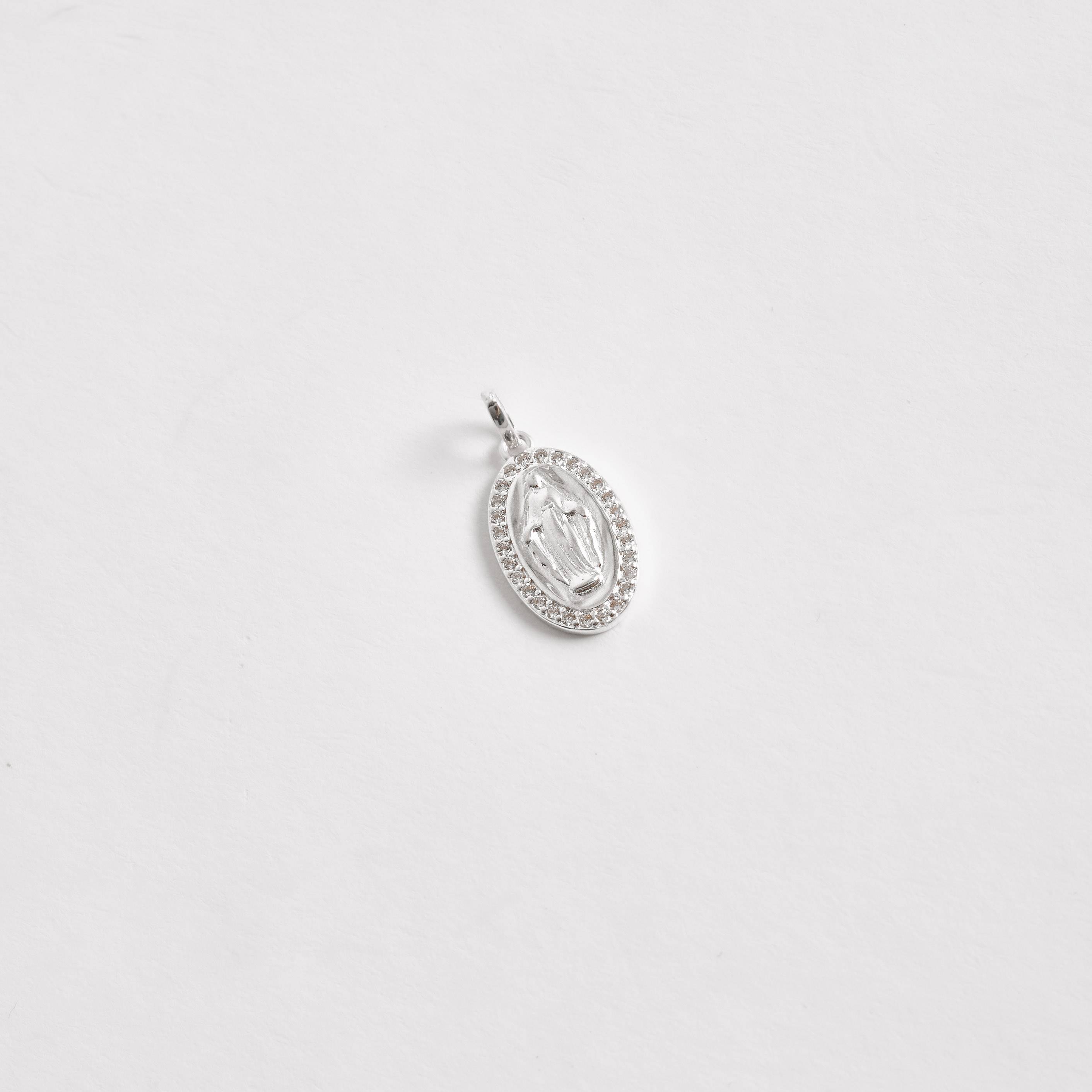 Pingente medalha Nsa. Sra. das Graças borda cravejada 16mm 