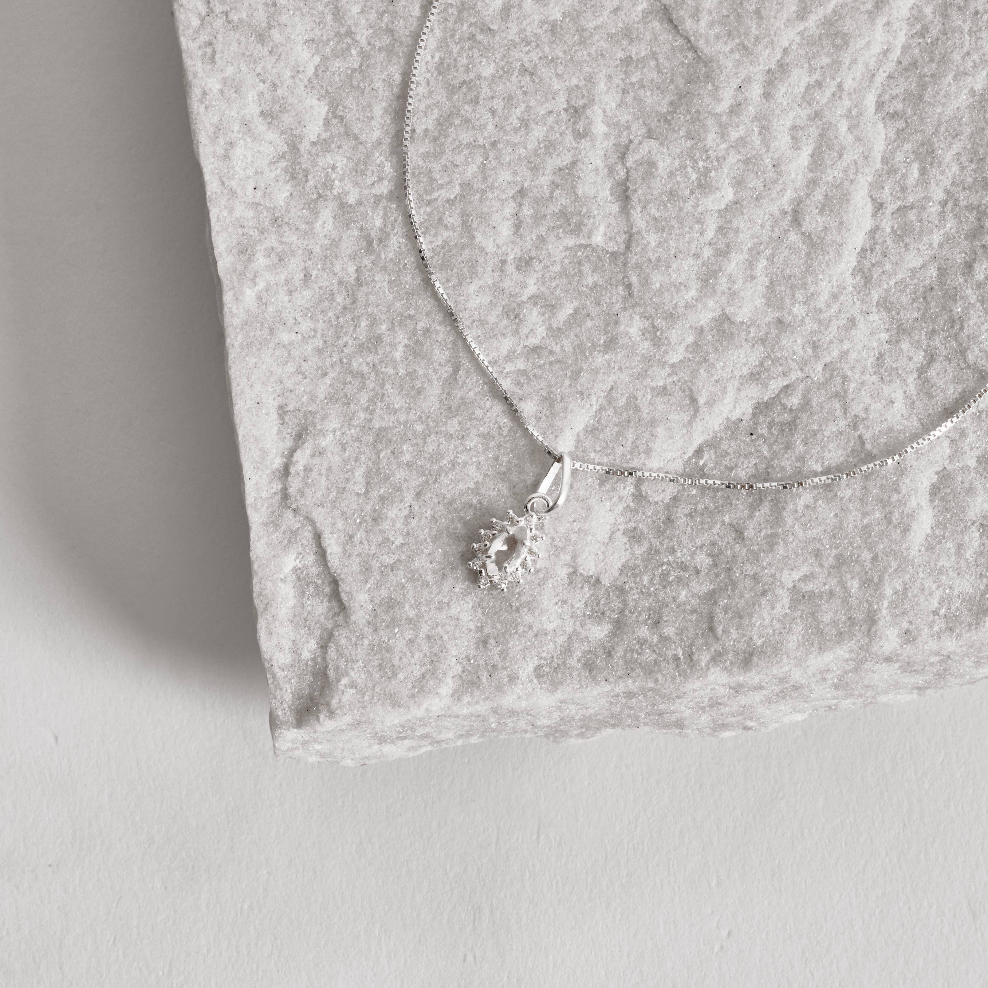 Imagem Colar pingente zircônia navete cristal com cravejado 9mm 45cm