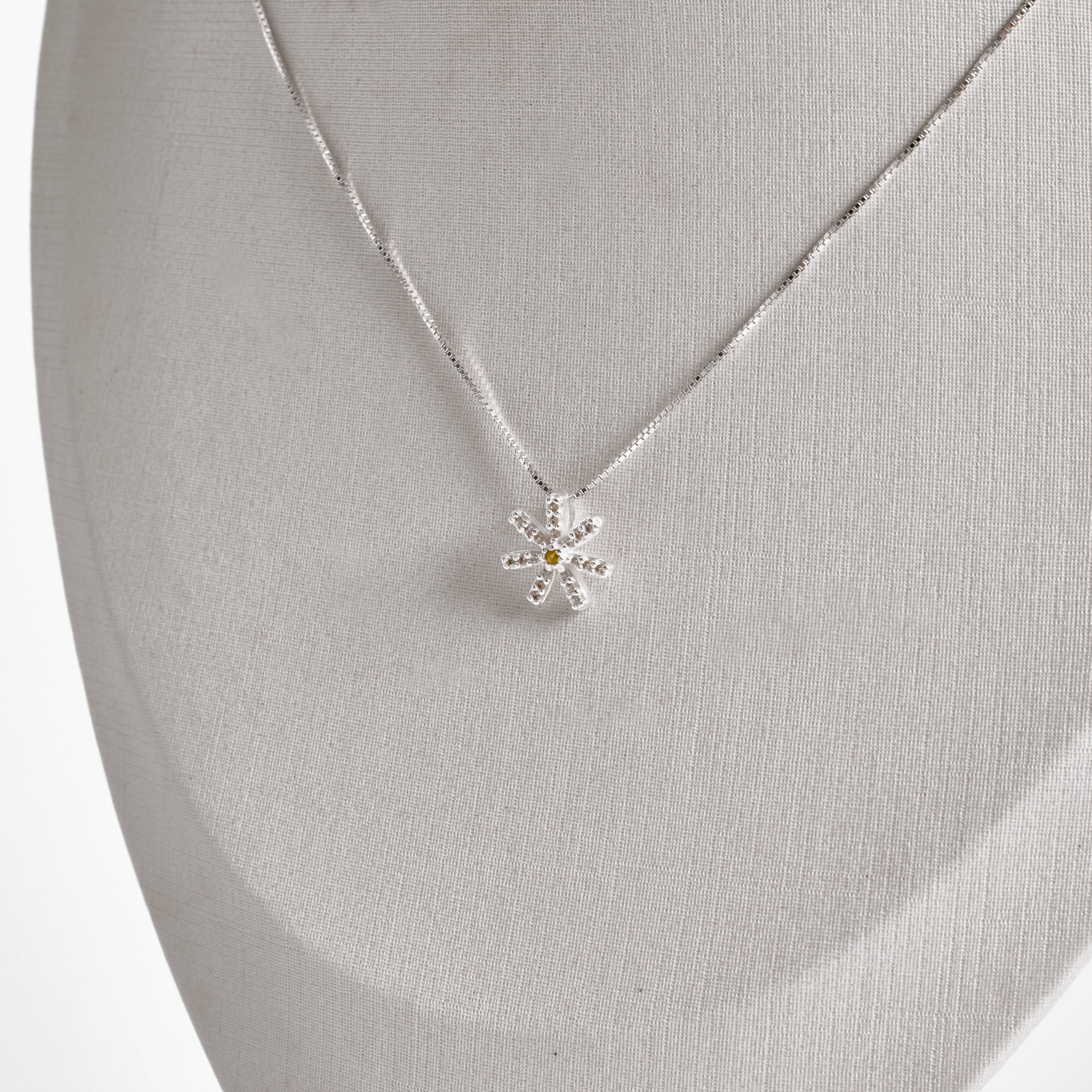 Colar margarida cravejada 11mm 45cm