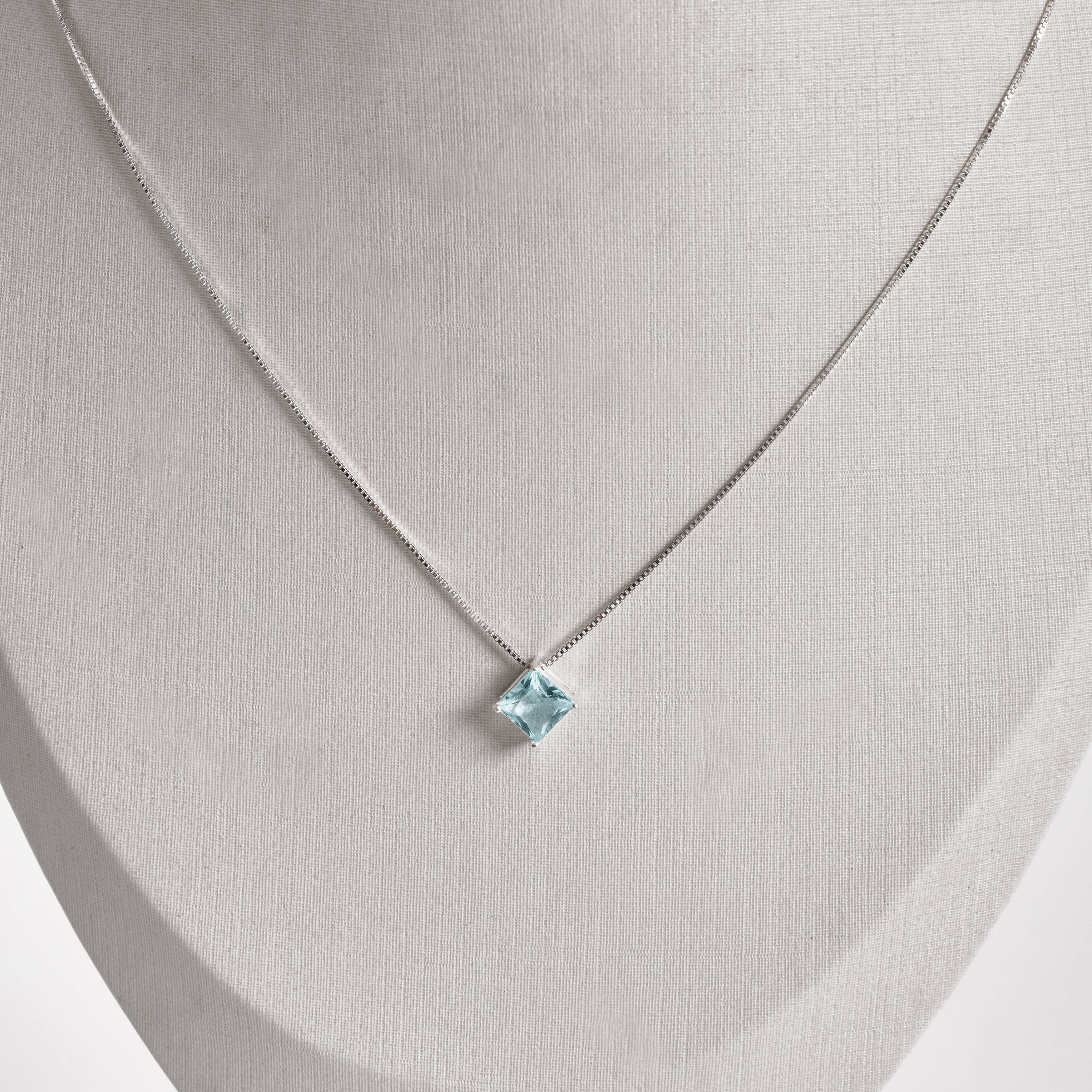 Colar zircônia losango azul claro 10mm 45cm