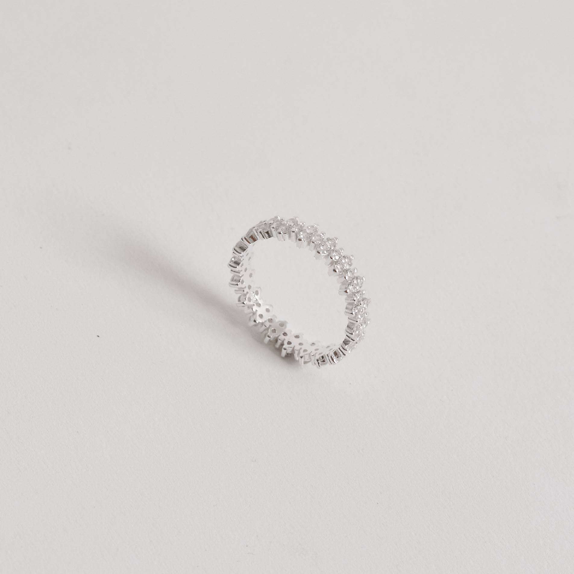 Imagem Secundária Anel todo cravejado cristal