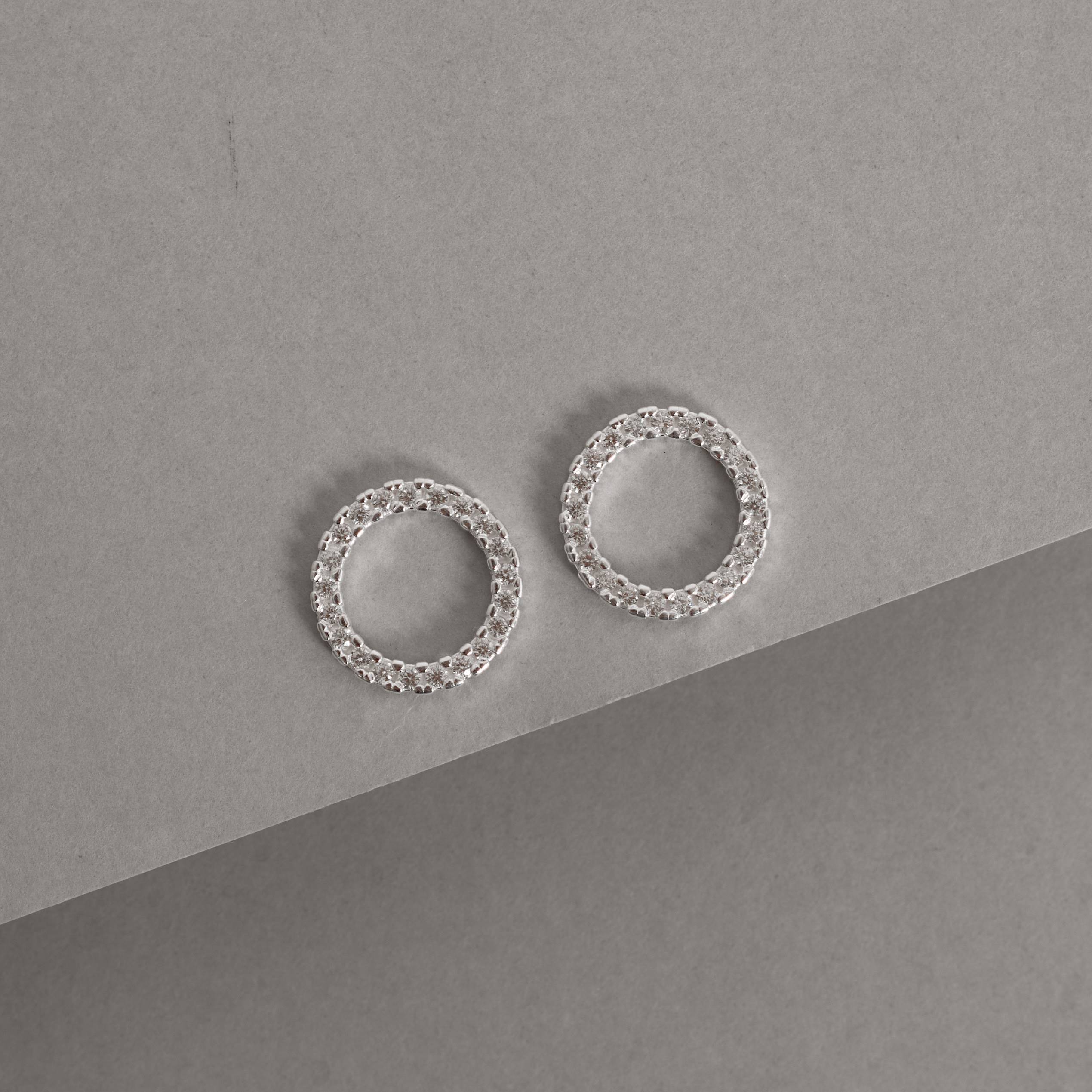 Imagem Secundária Brinco círculo vazado cravejado 14mm