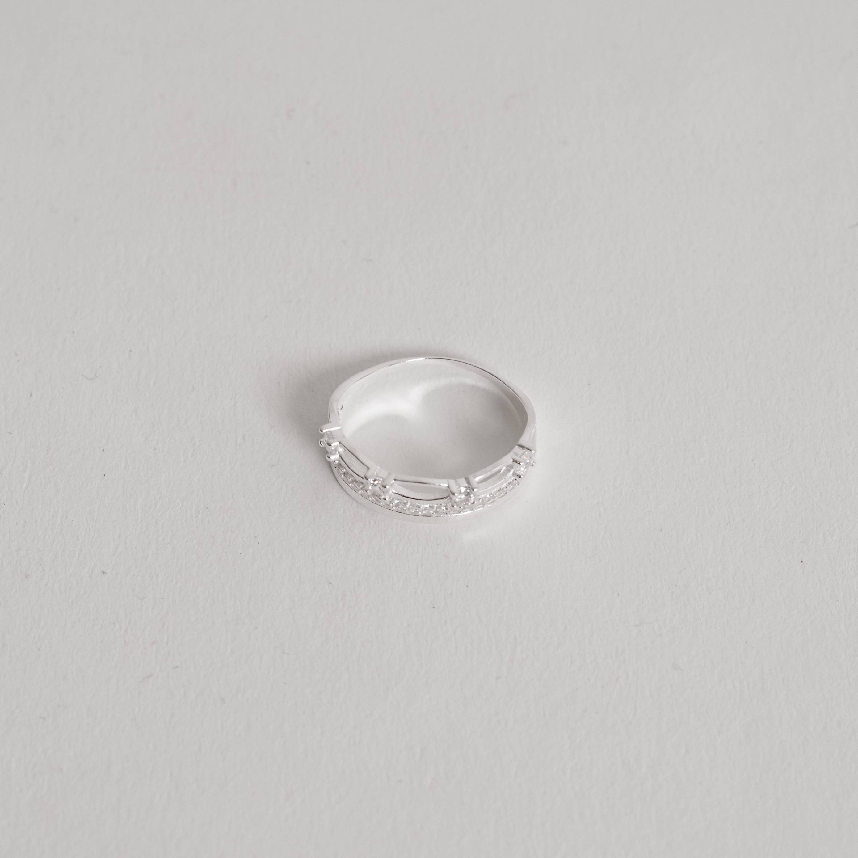 Imagem Secundária Anel fio triplo corrente, meia aliança e aparador