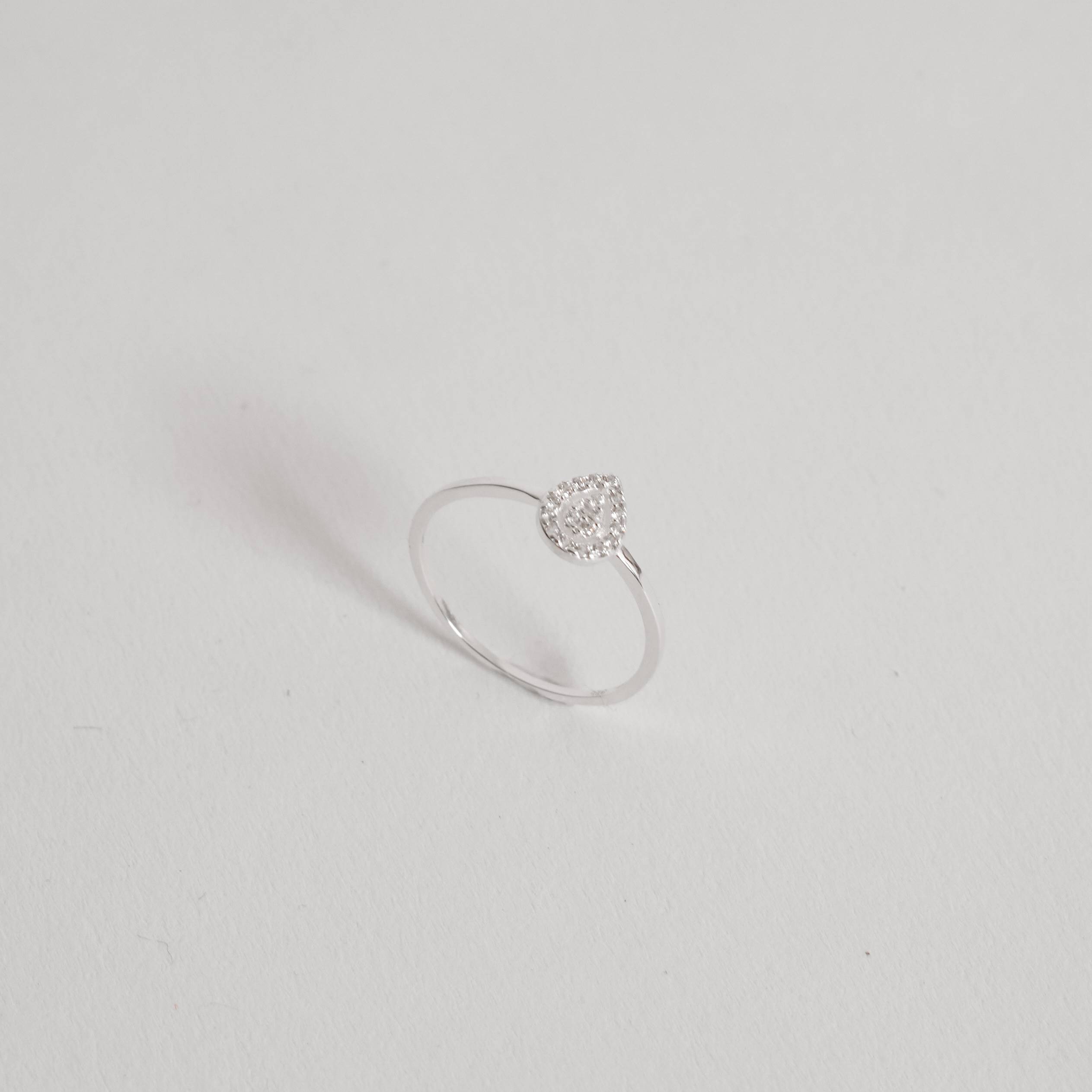 Imagem Anel gota vazada com cravejado