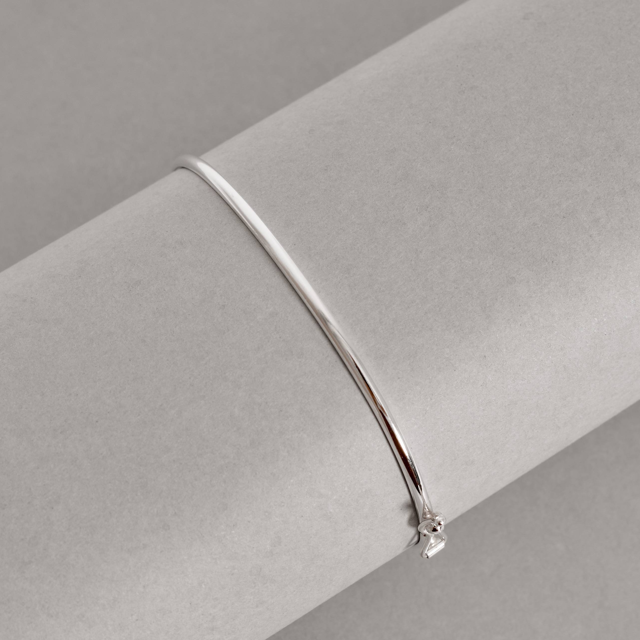 Bracelete 2.3mm fio meia cana