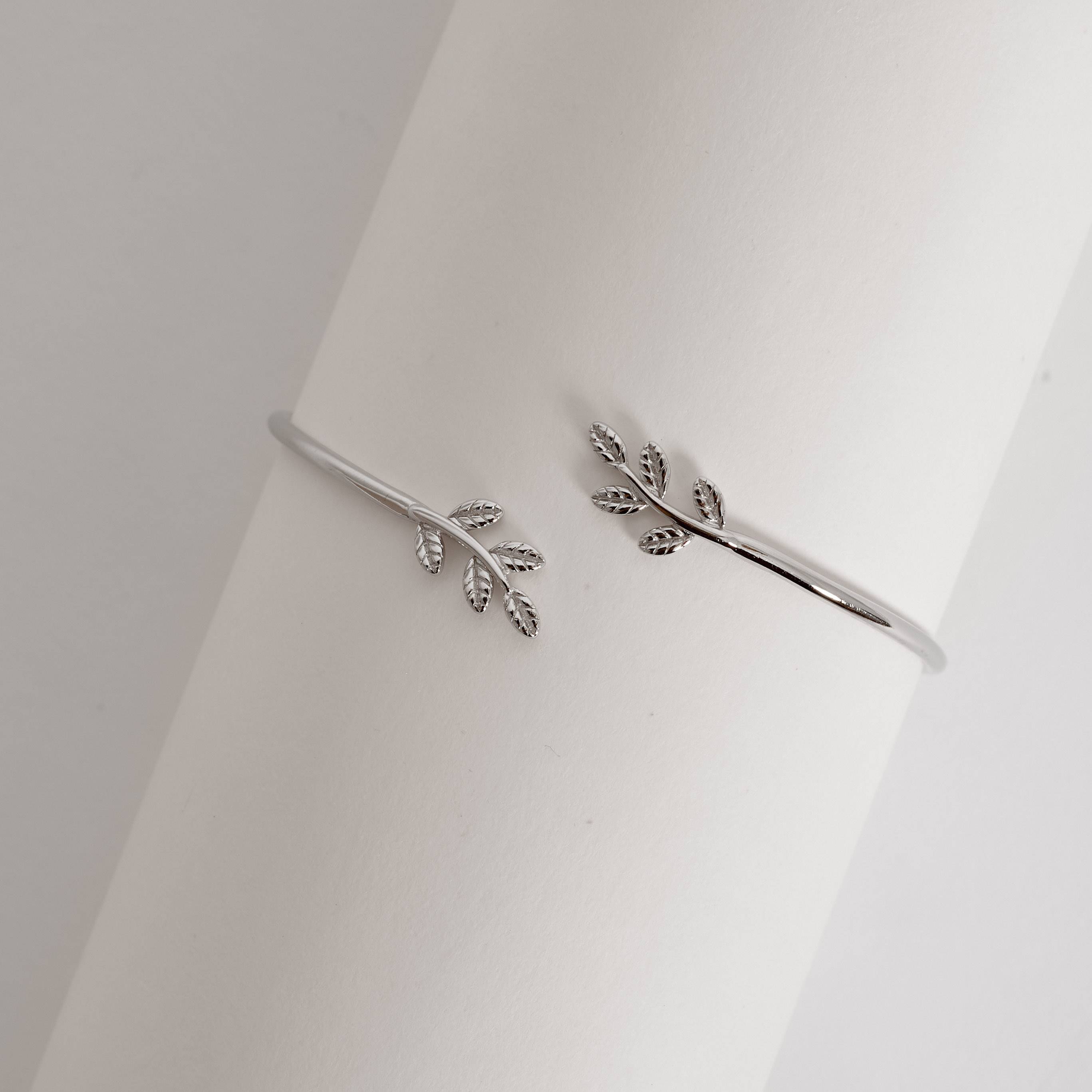 Bracelete folhas regulável 