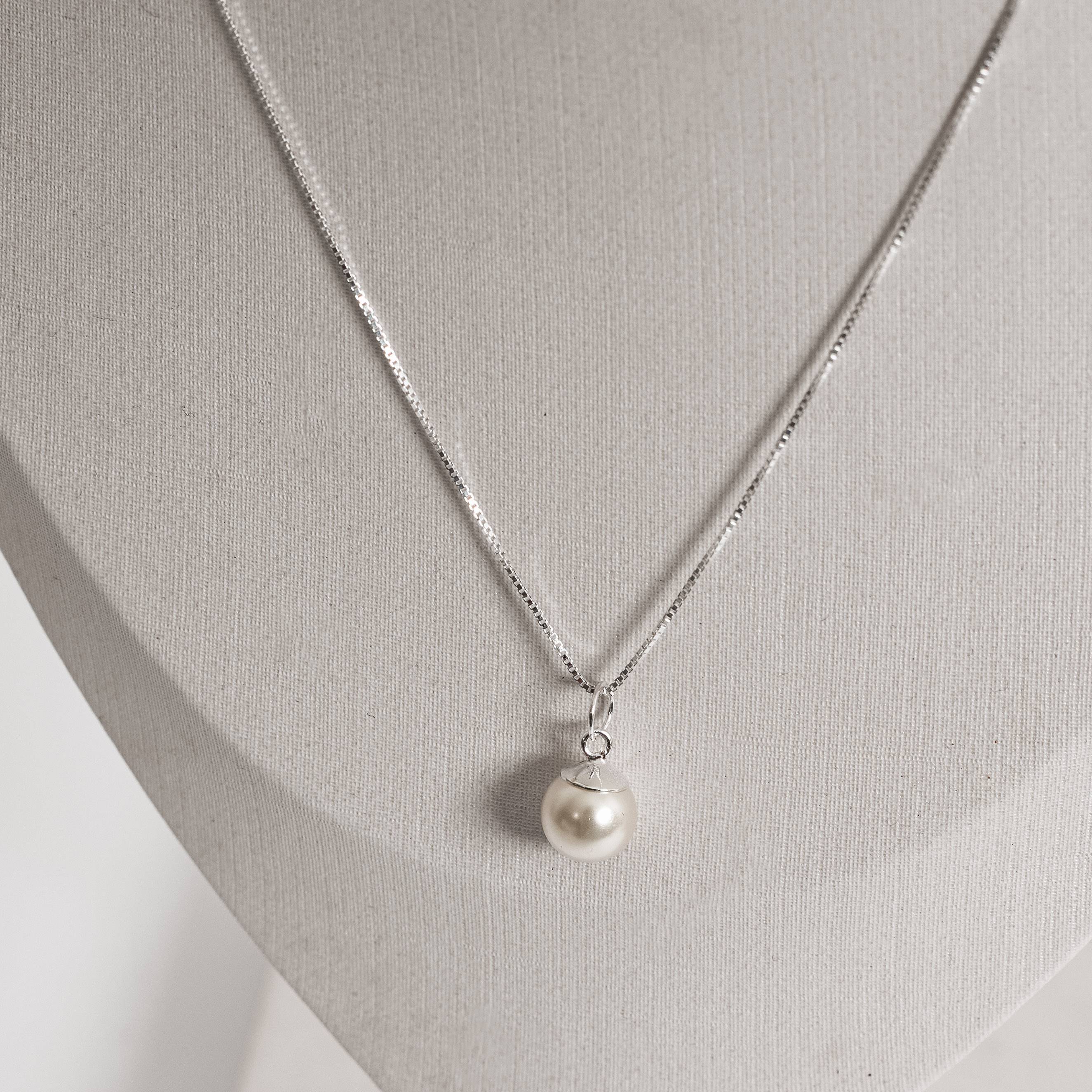 Colar pingente pérola sintética 8mm 40cm