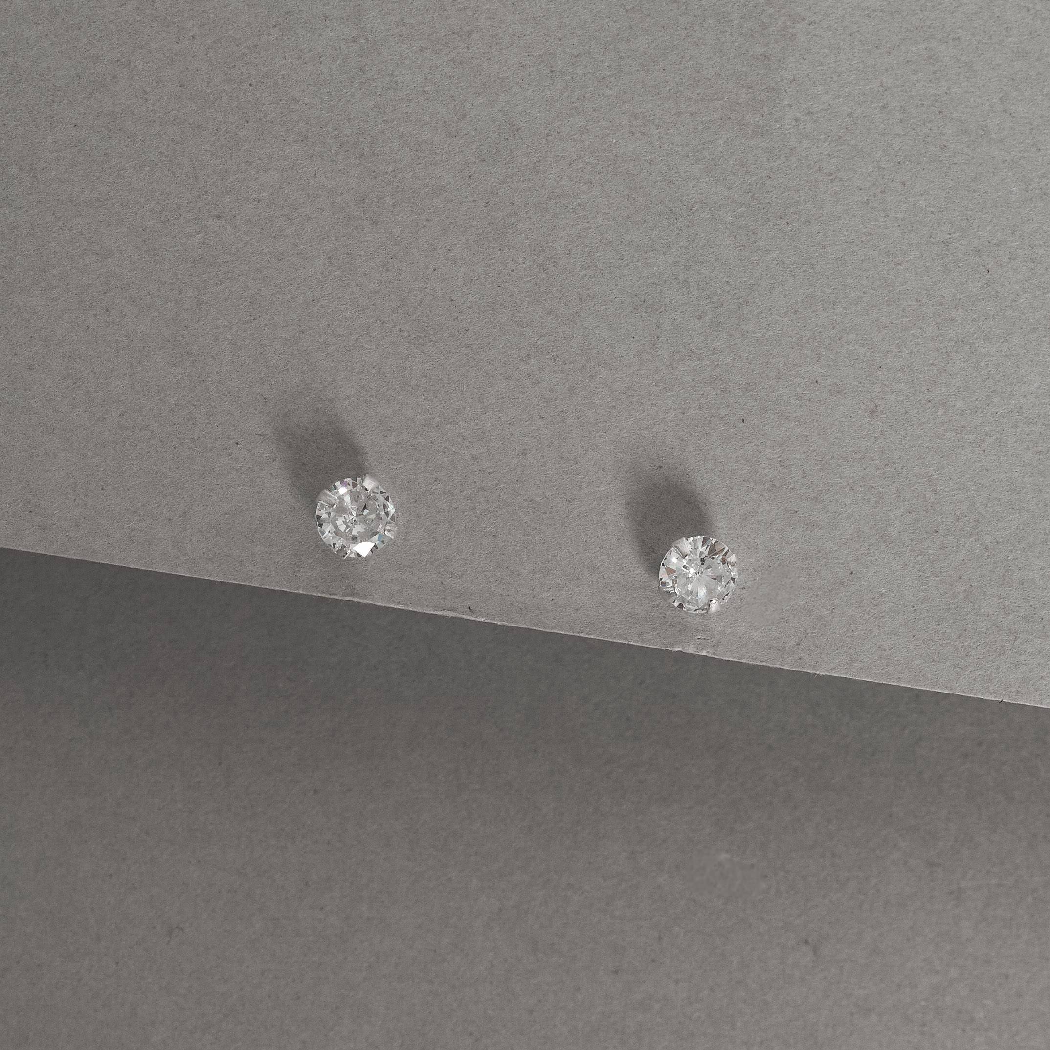 Imagem Brinco zircônia redonda cristal 5mm