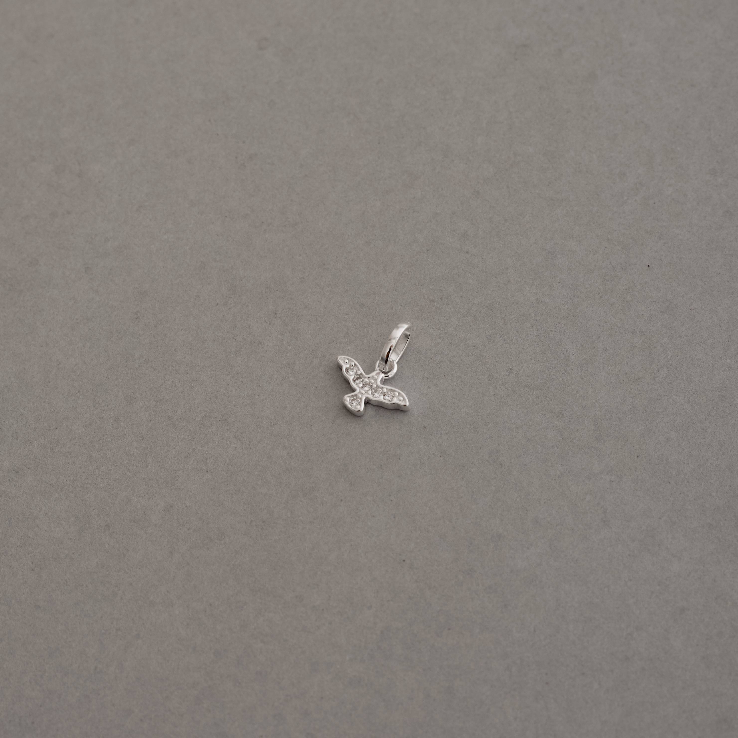 Pingente Espírito Santo cravejado cristal 10mm