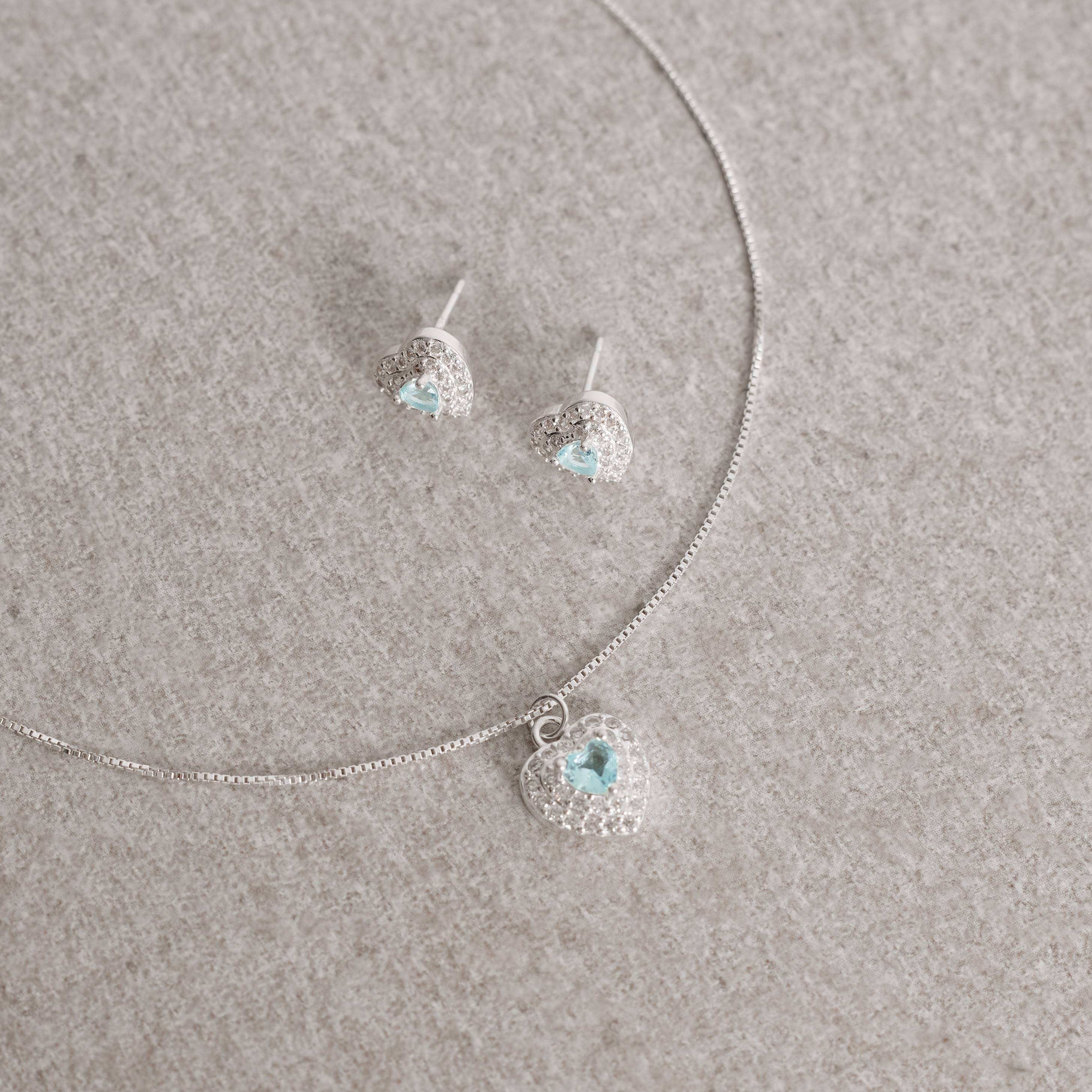 Conjunto brinco e colar zircônia coração azul claro com duplo cravejado 10mm 45cm