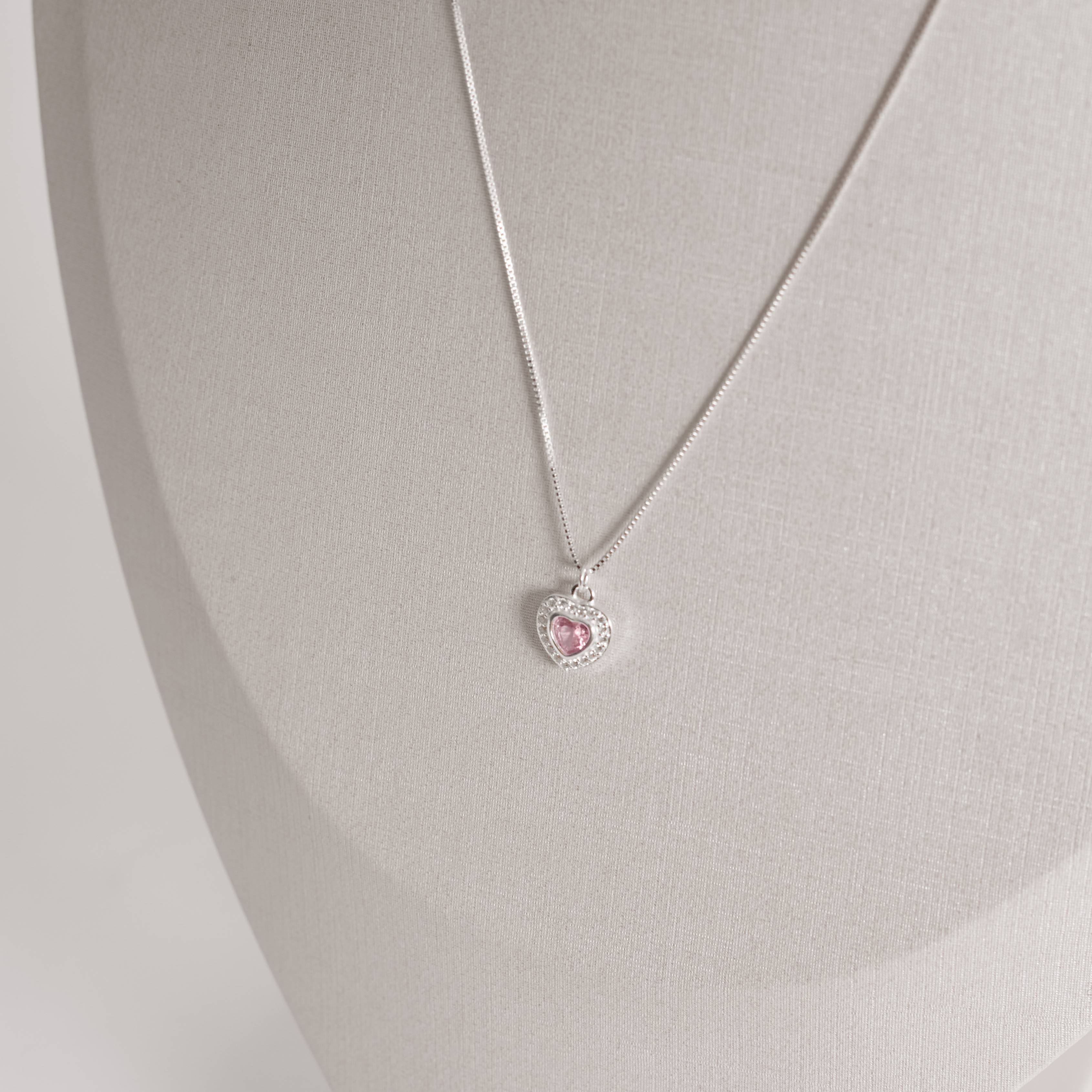 Imagem Secundária Conjunto brinco e colar zircônia coração embutida rosa com cravejado 10mm 45cm