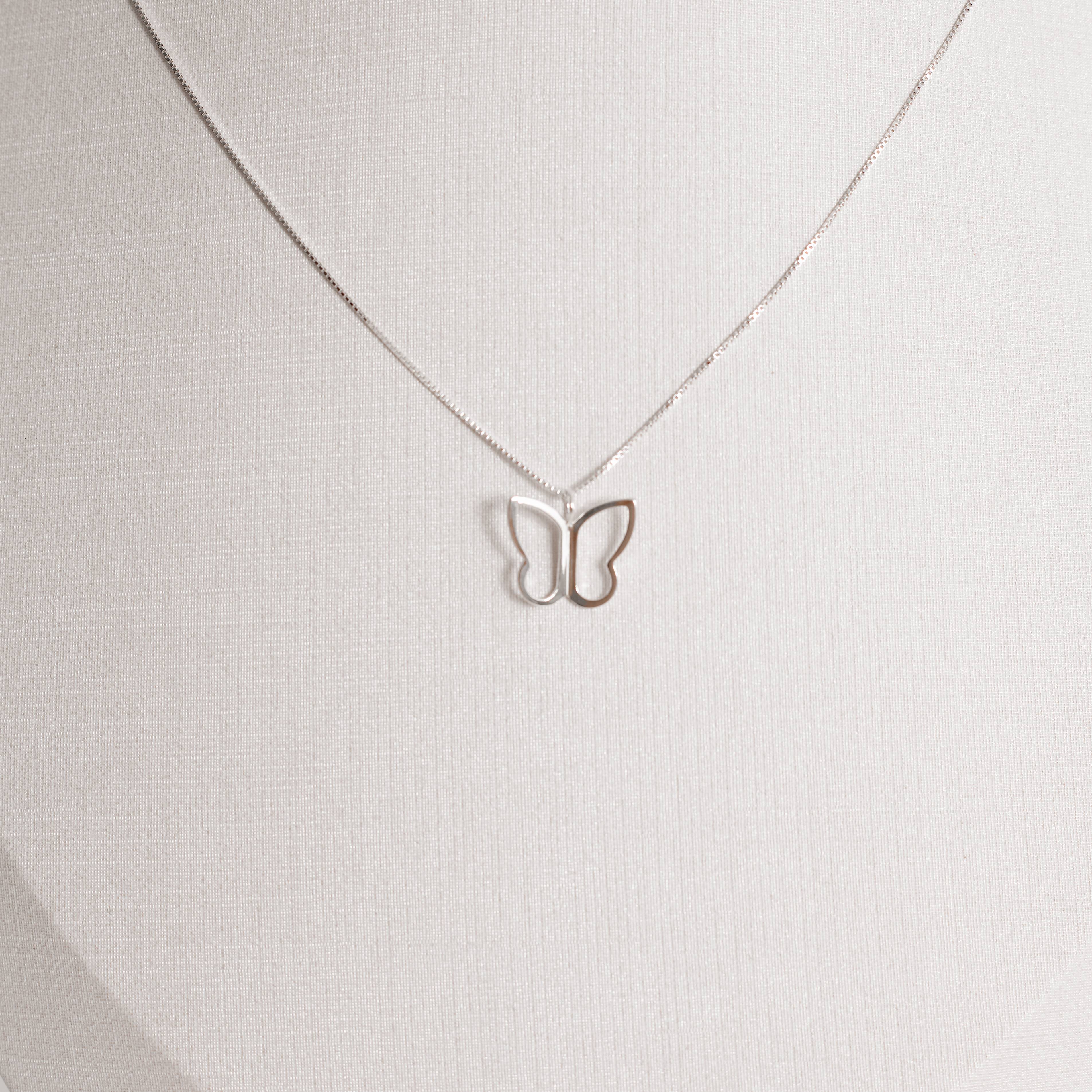 Imagem Secundária Colar pingente borboleta vazada 13mm 45cm