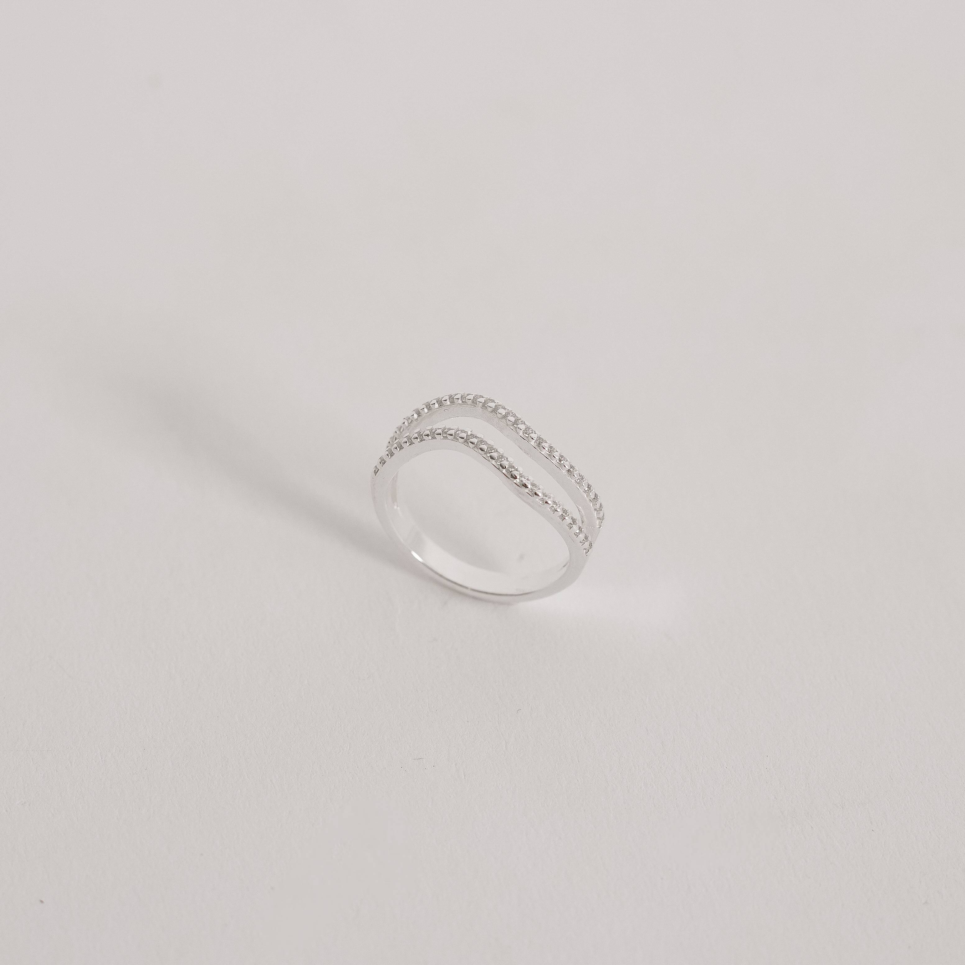 Imagem Anel duplo ondulado cravejado