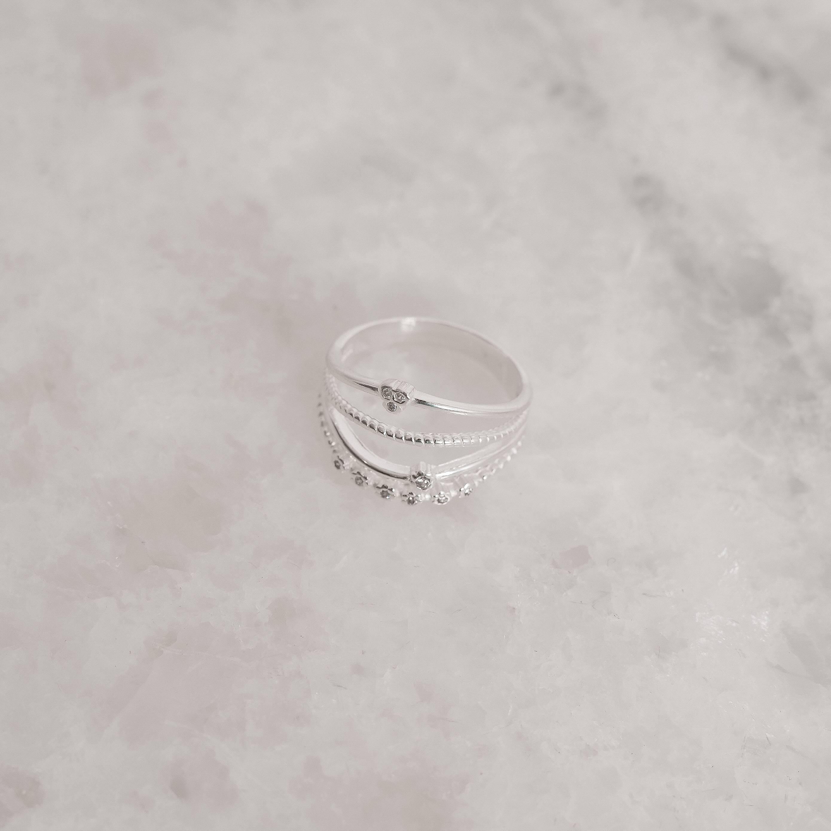 Imagem Anel 4 fios com cravejado