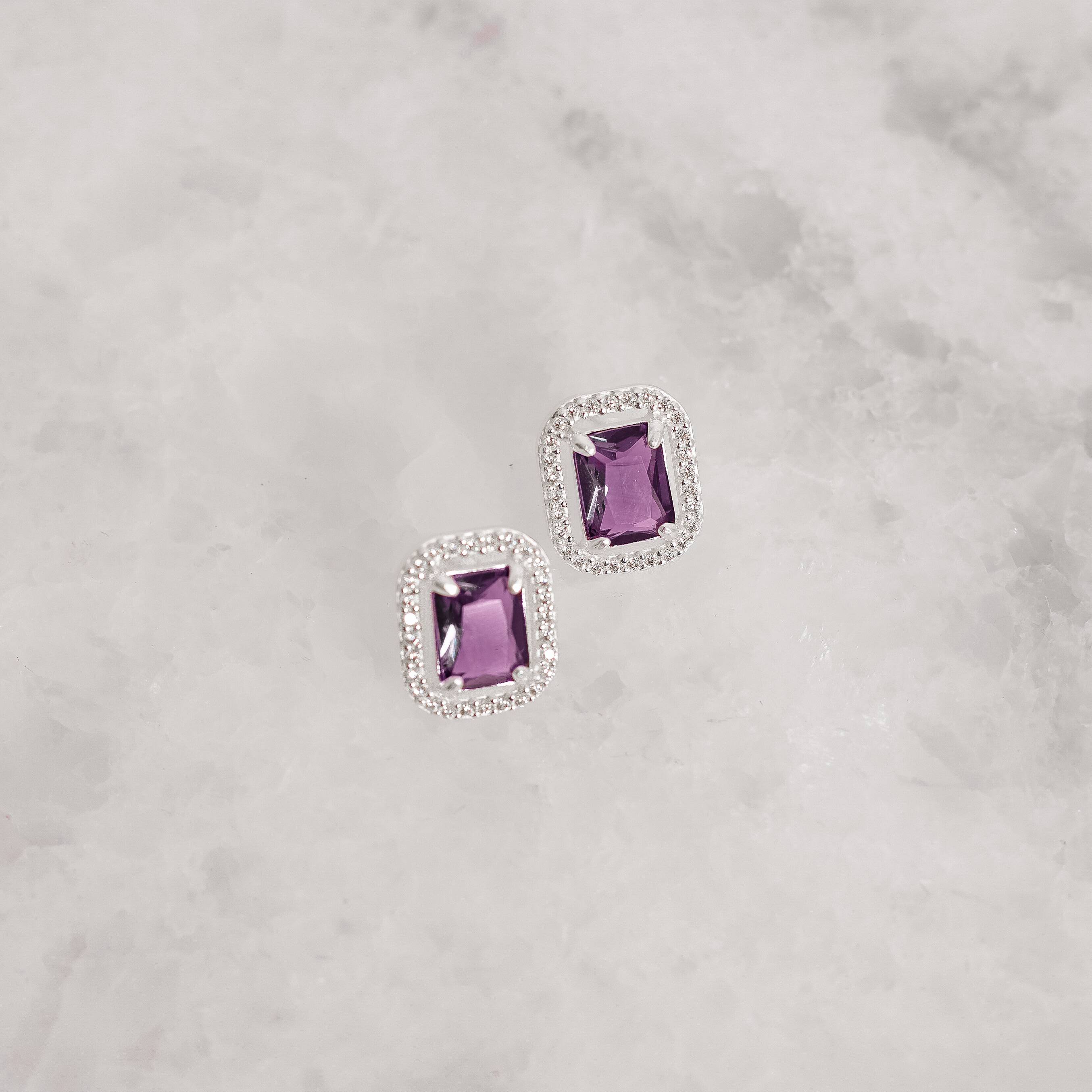 Imagem Brinco zircônia retangular ametista com cravejado 13mm