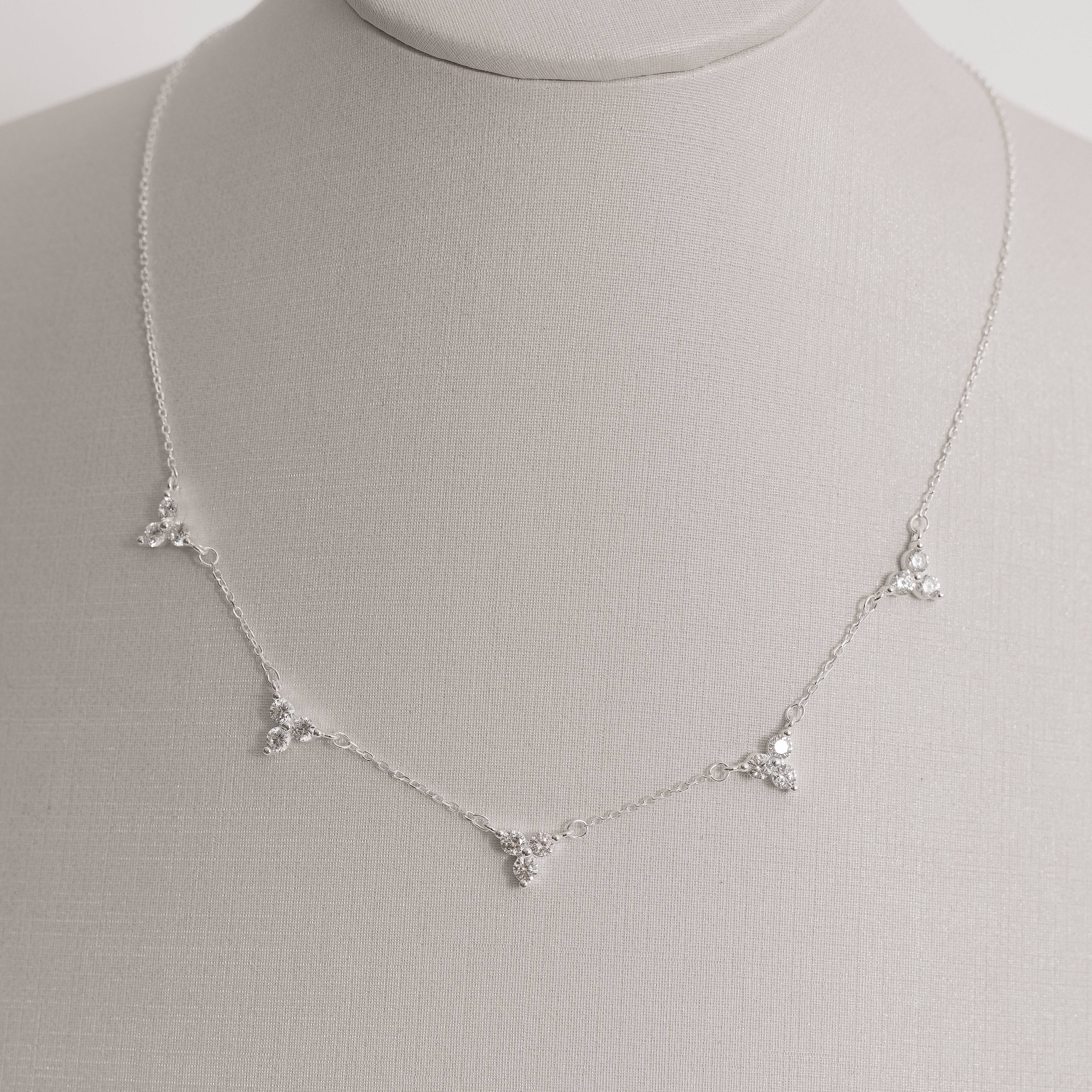 Imagem Colar entremeios 3 zircônias 6mm 40+5cm