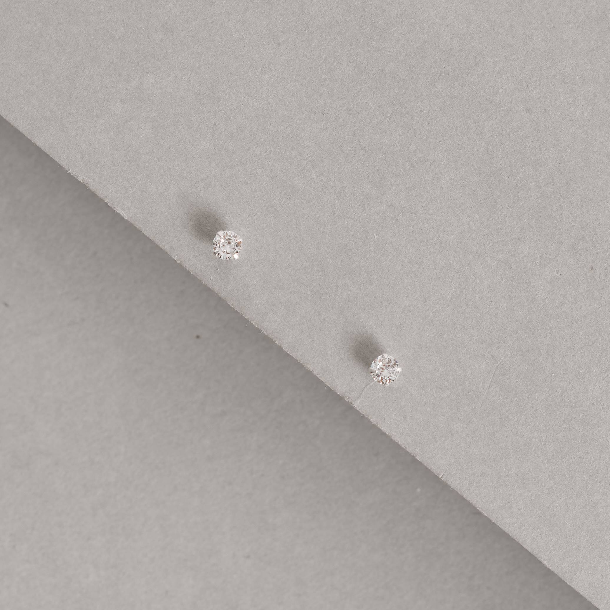 Imagem Secundária Brinco zircônia redonda cristal 3mm