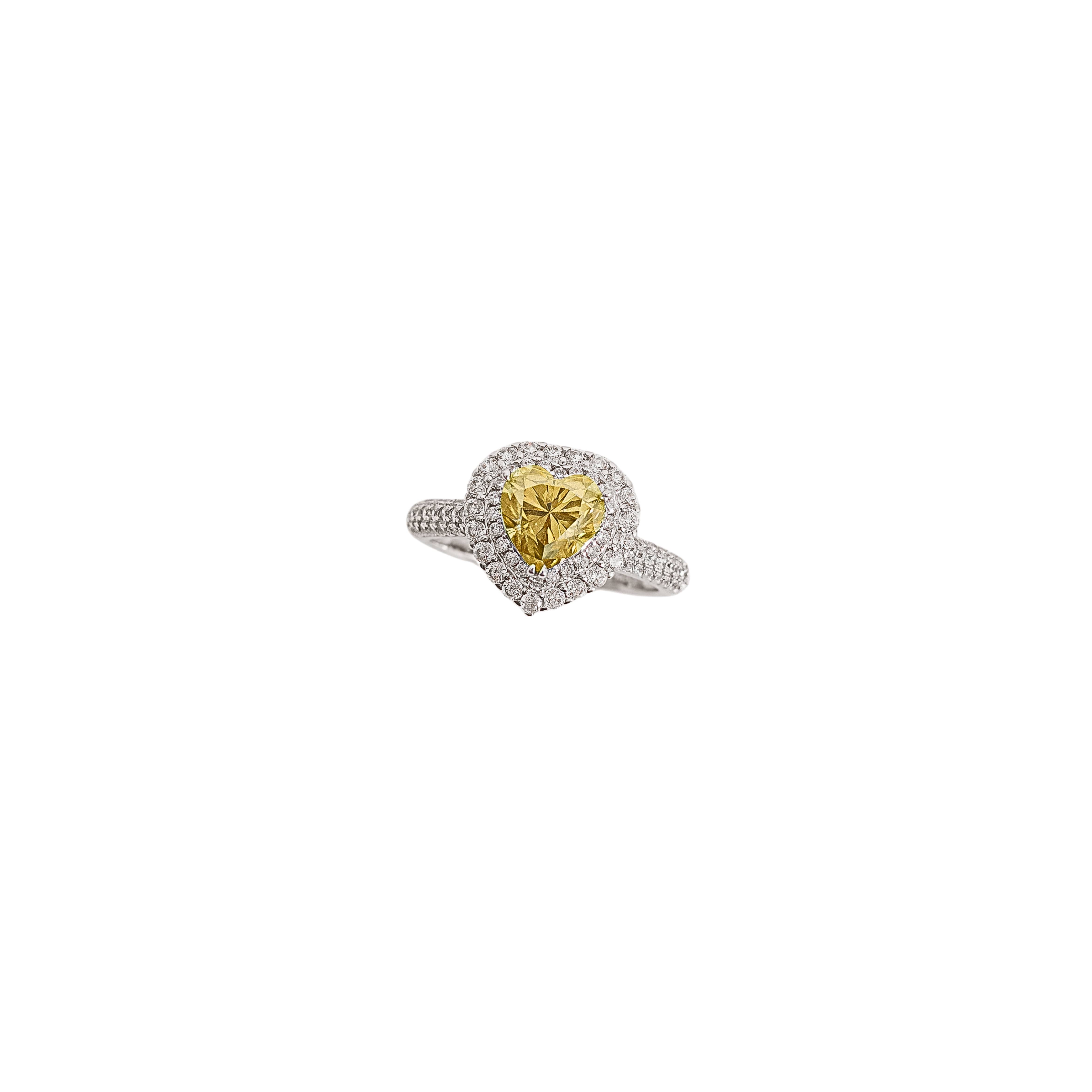 Imagem Anel moissanite coração Yellow Fancy 7mm com cravejado ródio