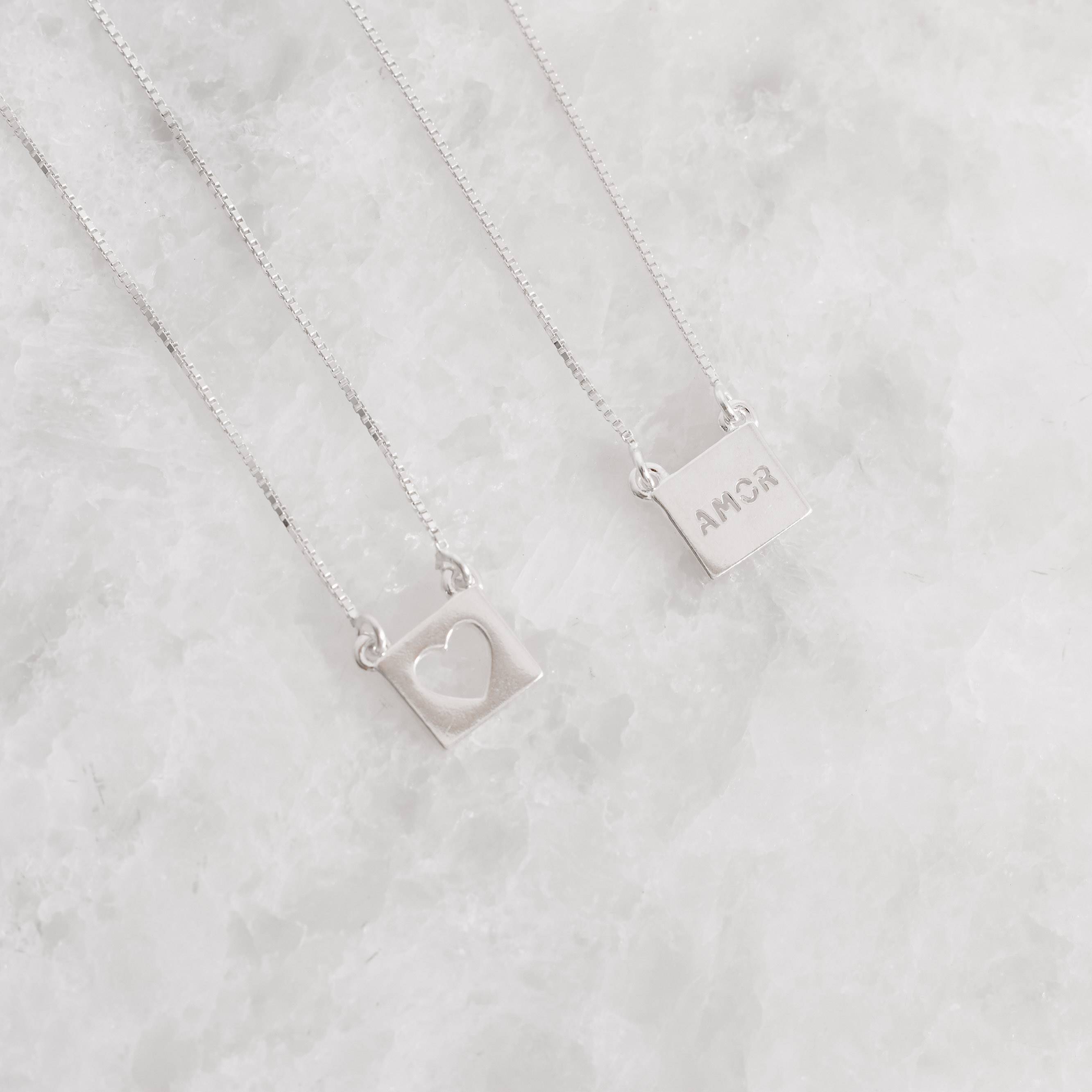 Escapulário medalhas amor e coração vazado v15 60cm