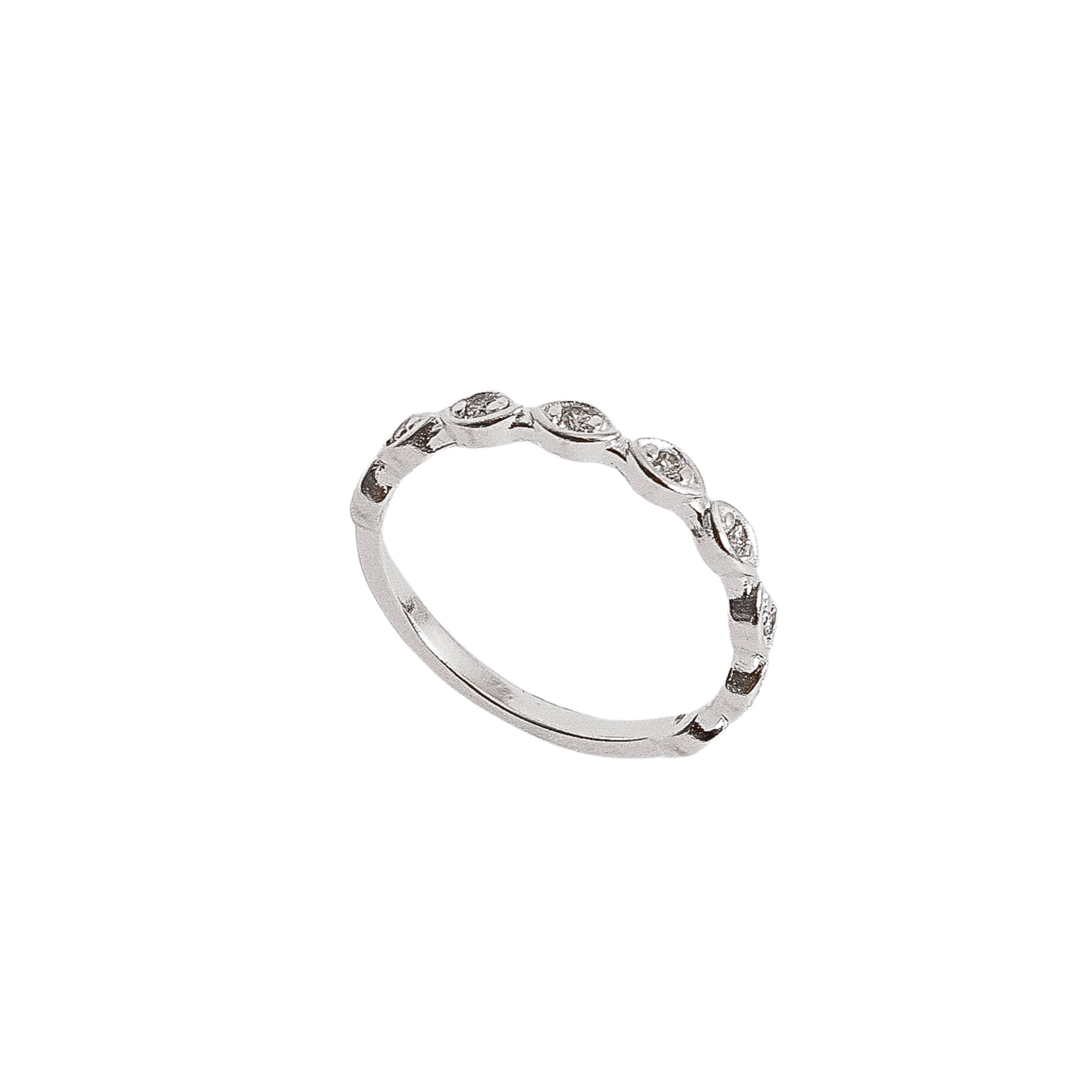 Anel navetes com zircônias