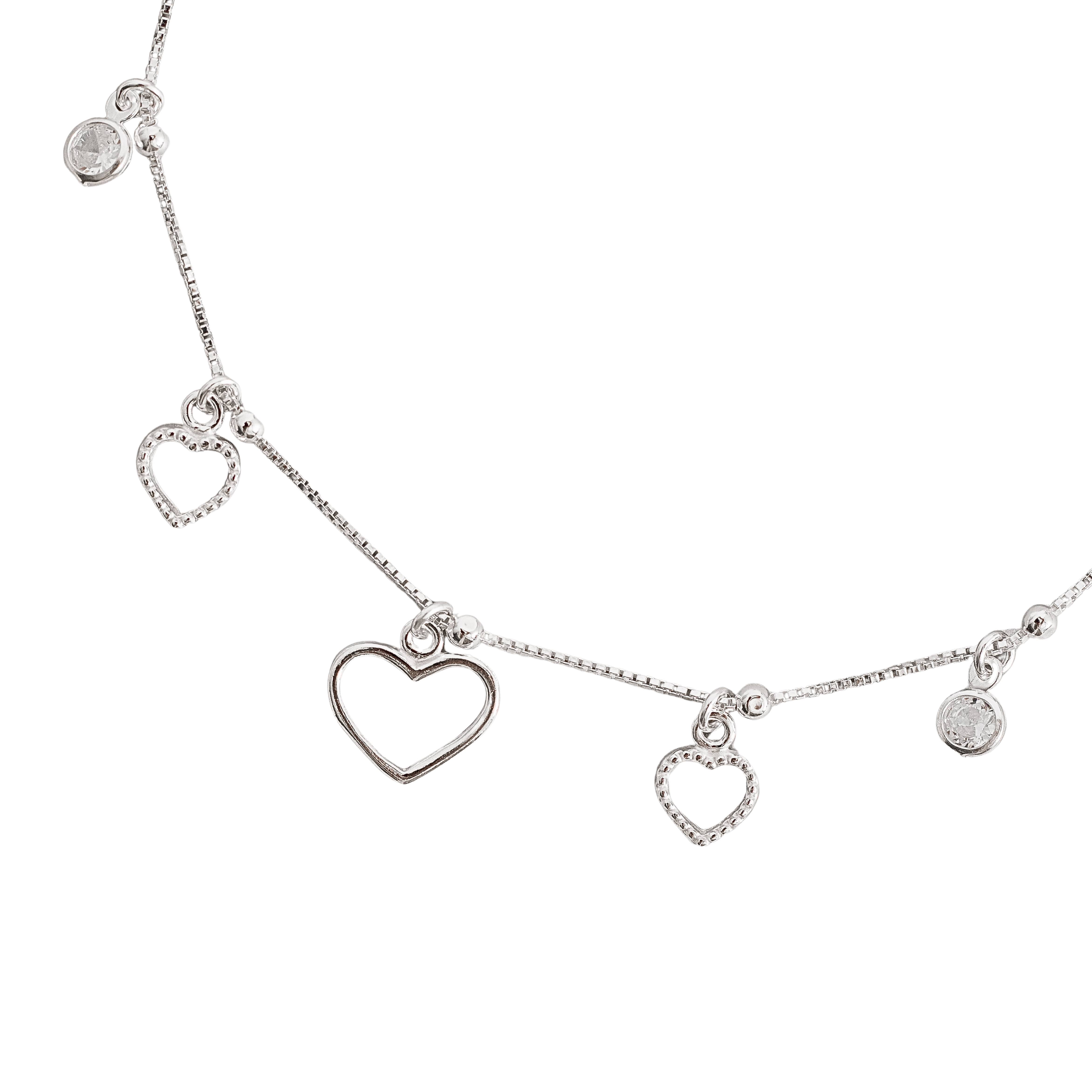 Pulseira entremeio bolas com pingentes corações vazados e zircônias