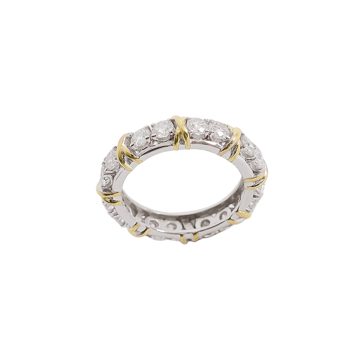 Anel aliança cravejada com moissanites 3mm ródio