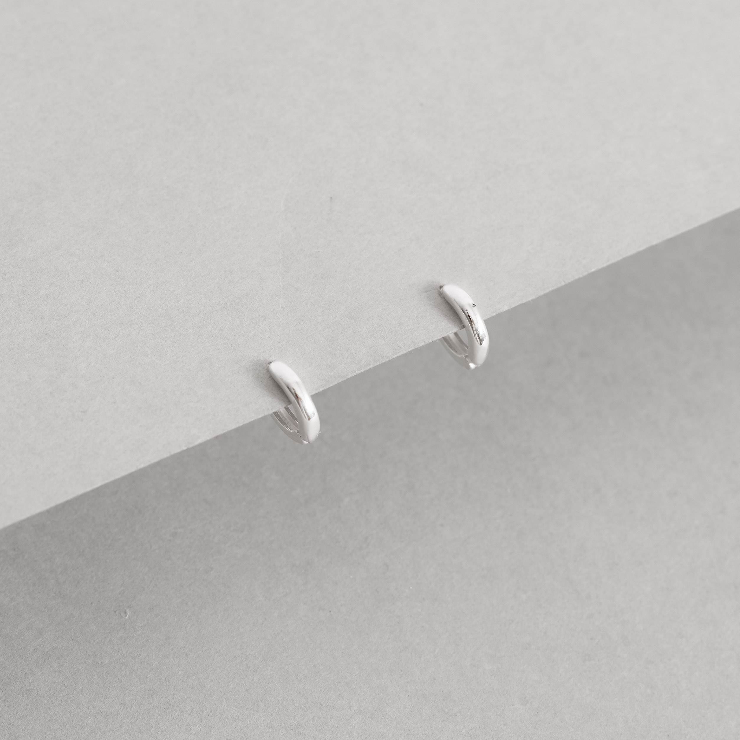 Argola click redonda 9mm fio meia cana