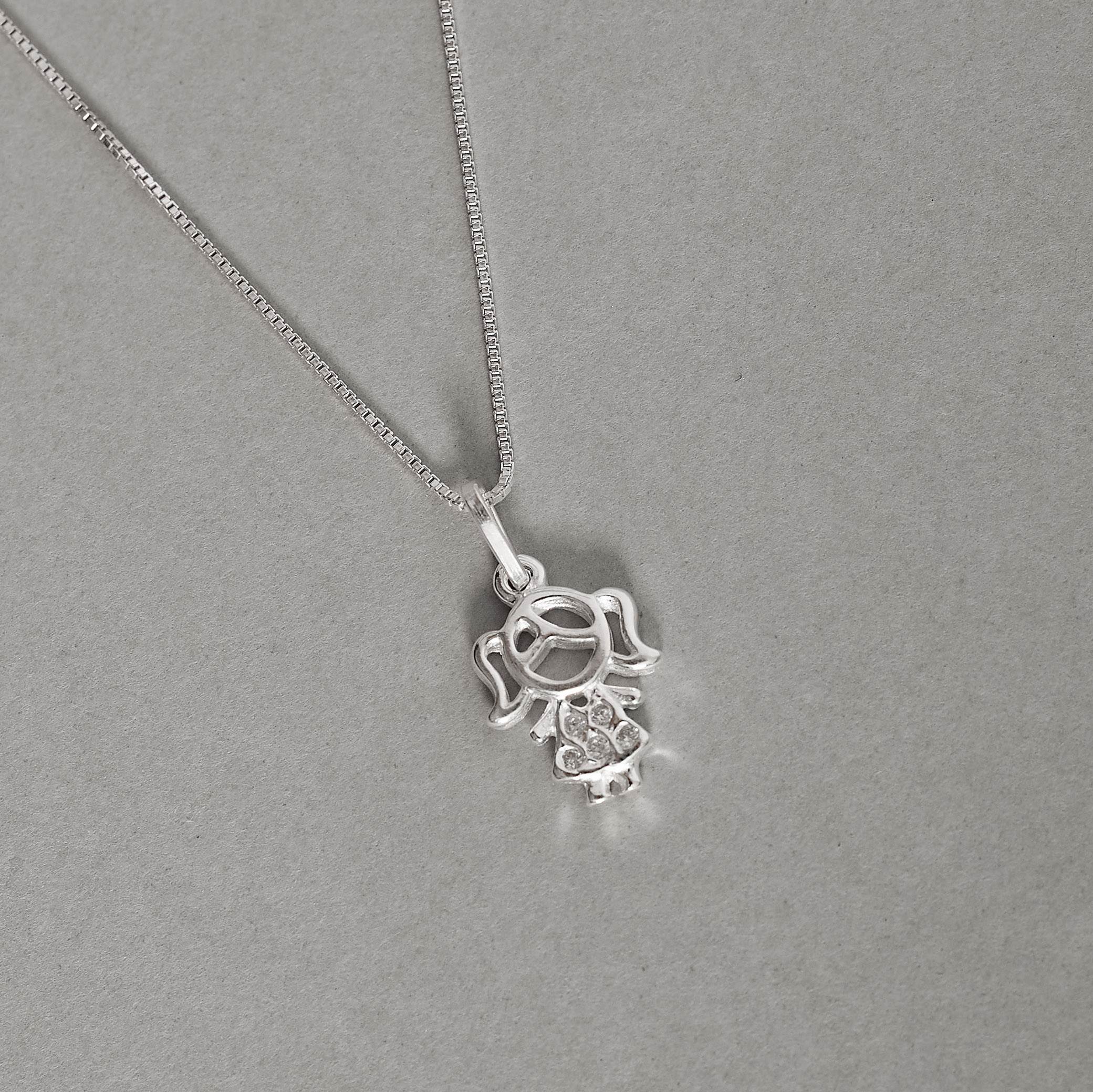 Colar pingente menina cravejada 12mm 40cm