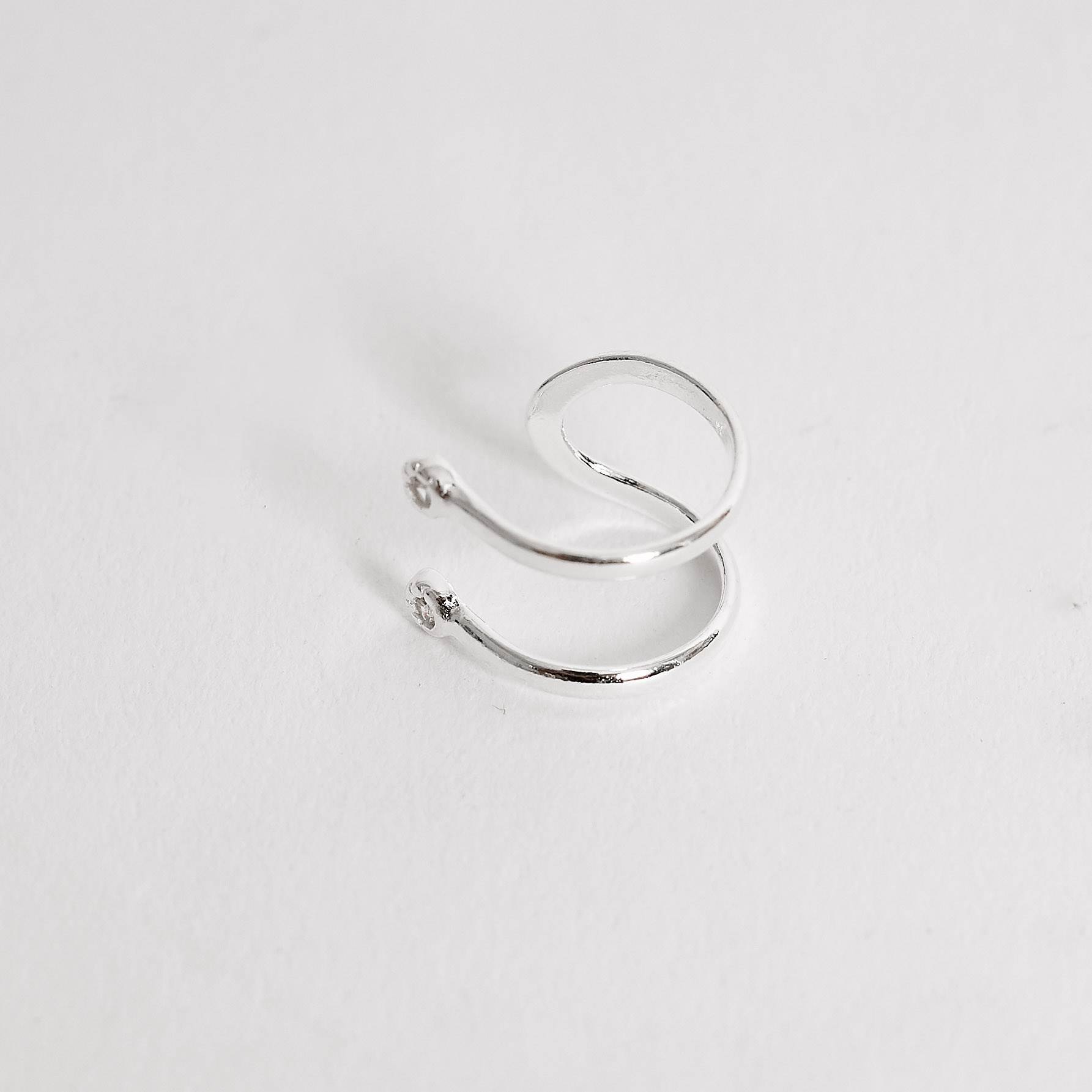 Piercing fake 2 fios com zircônia nas pontas