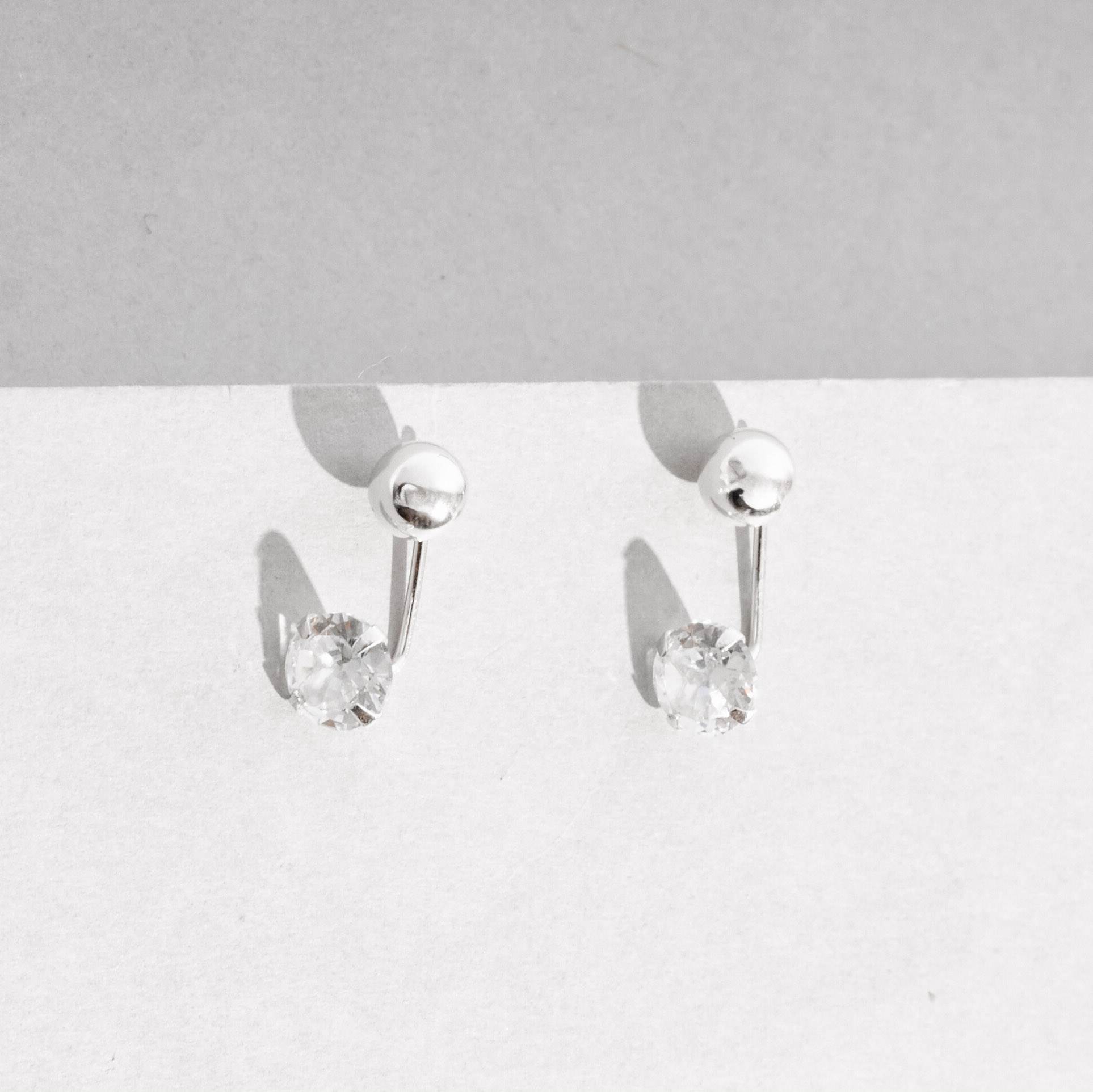 Brinco bola 4mm e zircônia 6mm