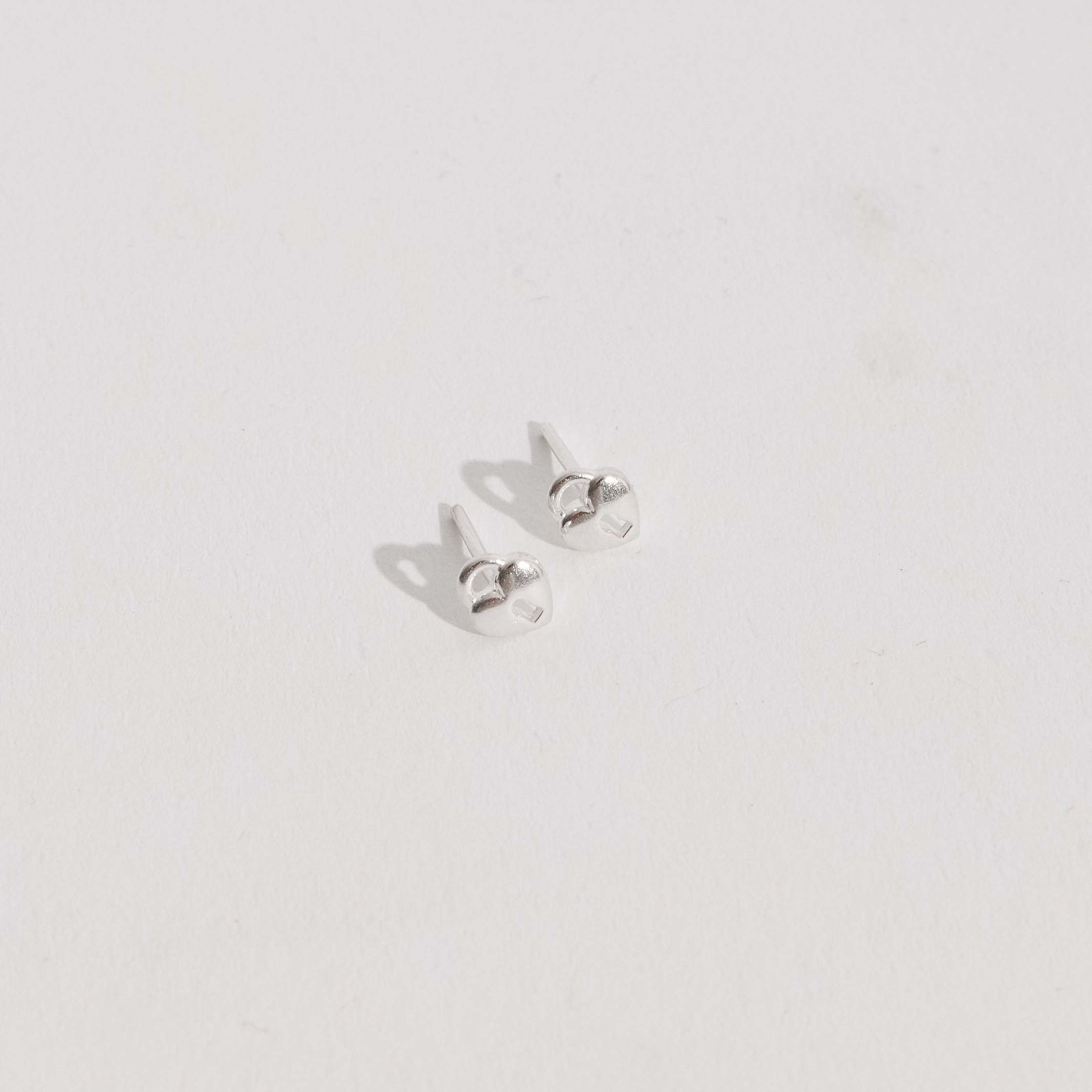 Imagem Secundária Brinco cadeado coração 6mm