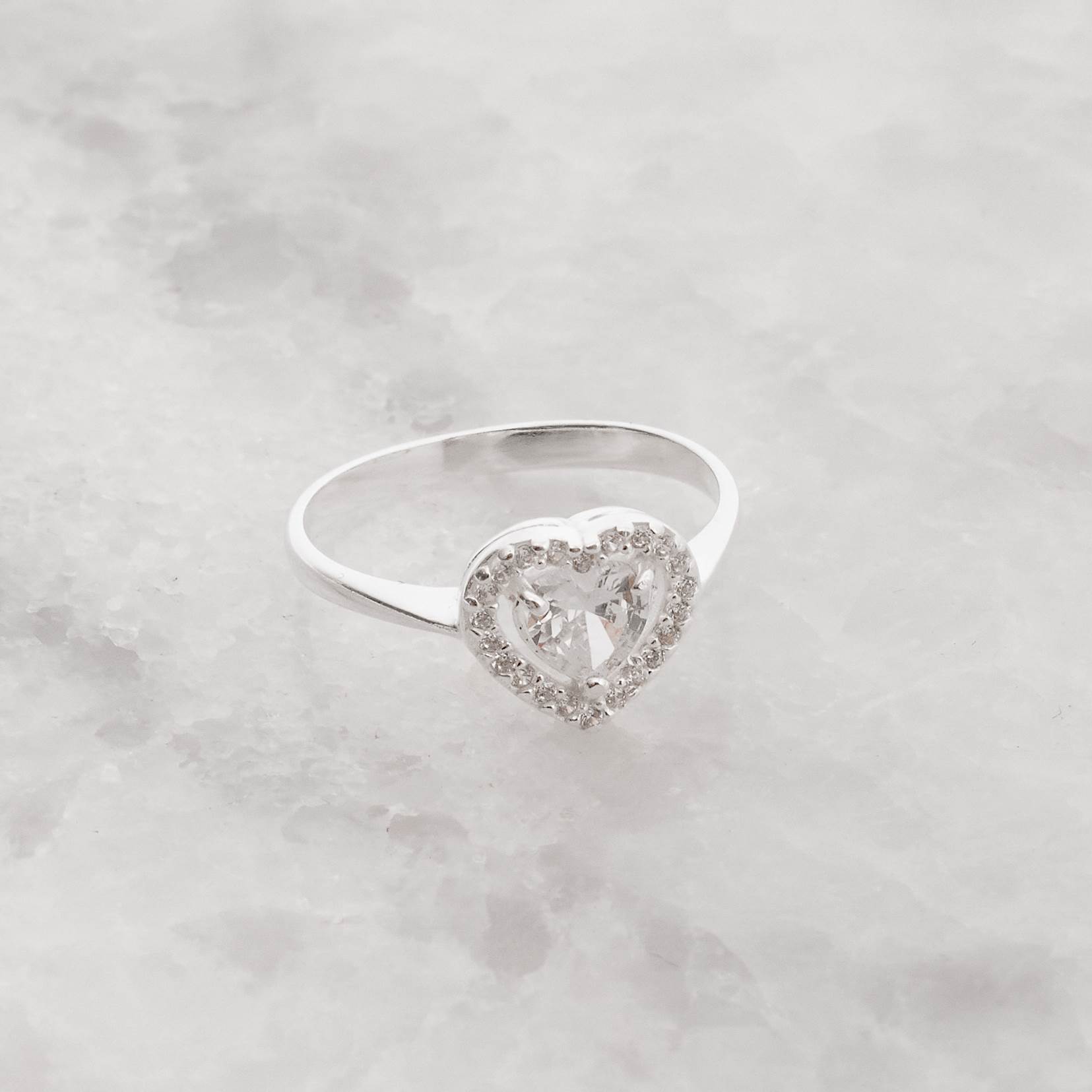 Imagem Secundária Anel zircônia coração com cravejado caixa alta