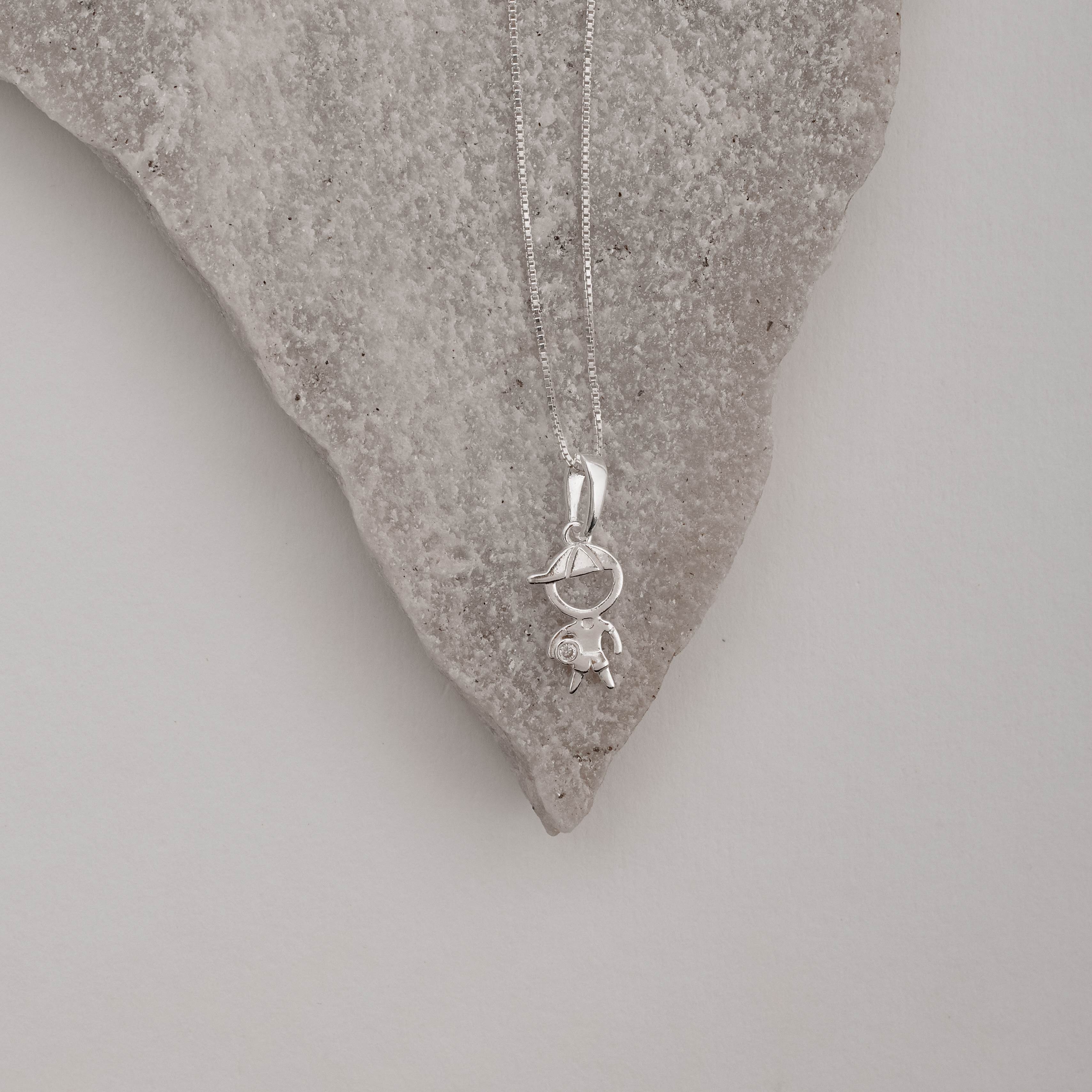 Imagem Secundária Colar pingente menino detalhe zircônia 13mm 45cm