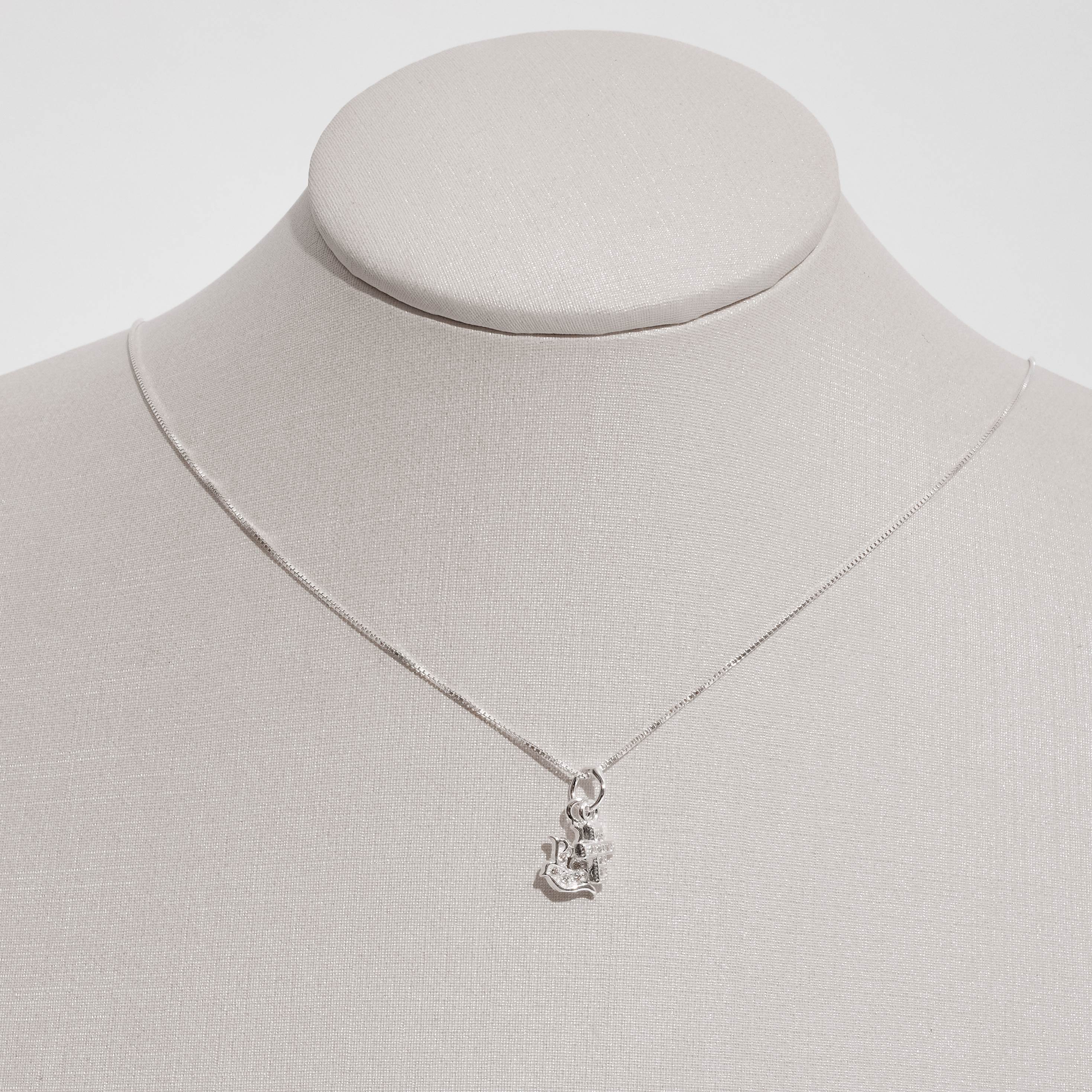 Imagem Secundária Colar pingente cruz e Espírito Santo cravejados 8mm 40cm