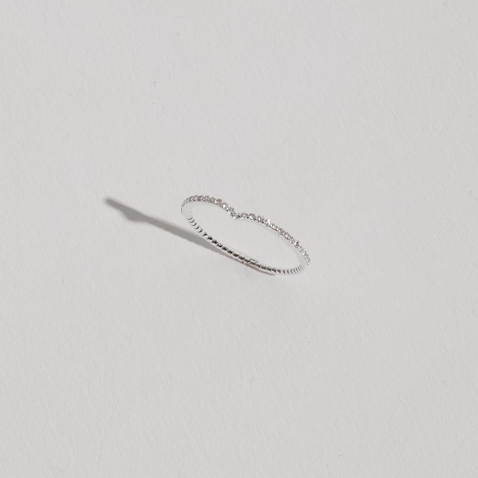 Imagem Secundária Anel v meia aliança detalhe torcido
