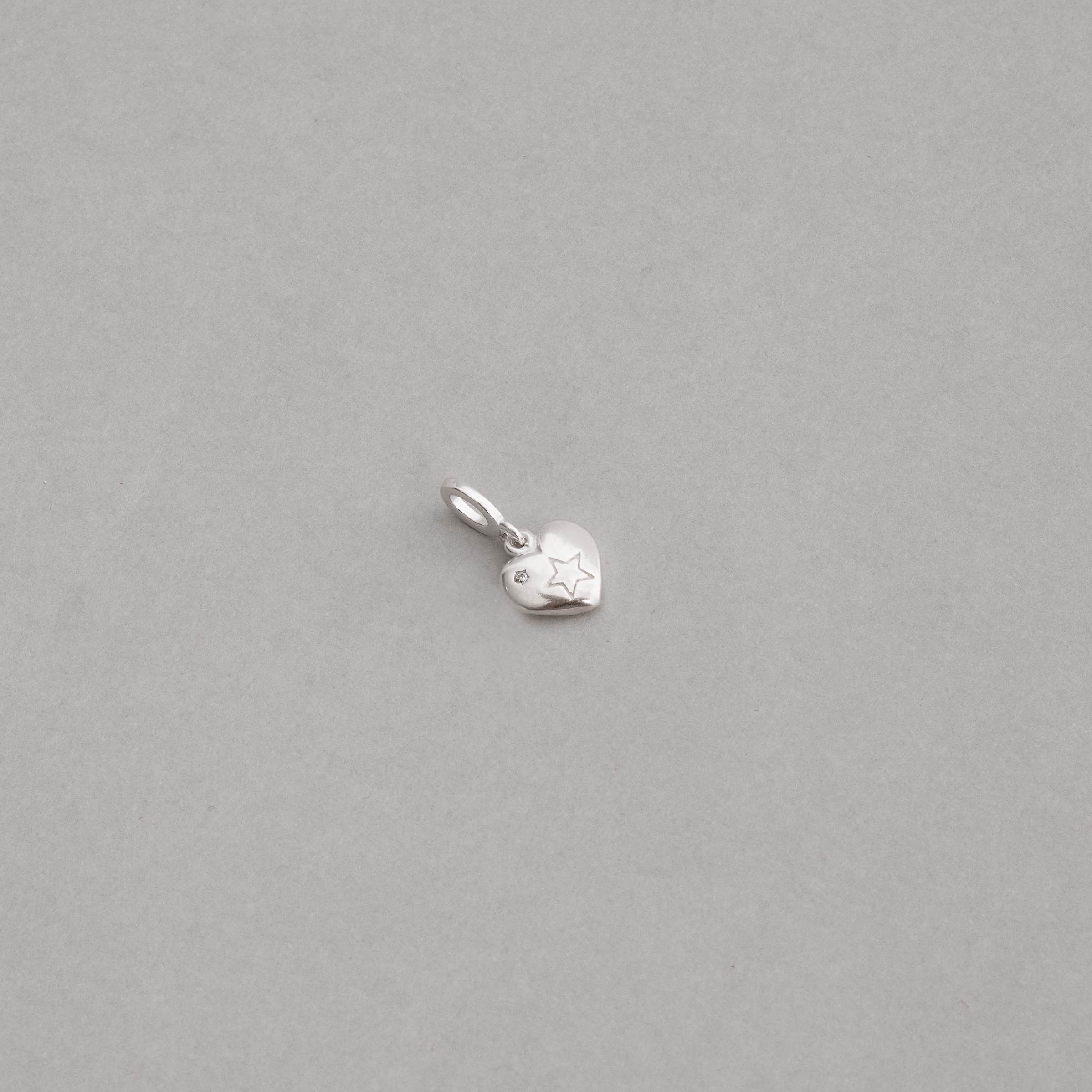 Imagem Secundária Pingente coração desenho estrela 9mm
