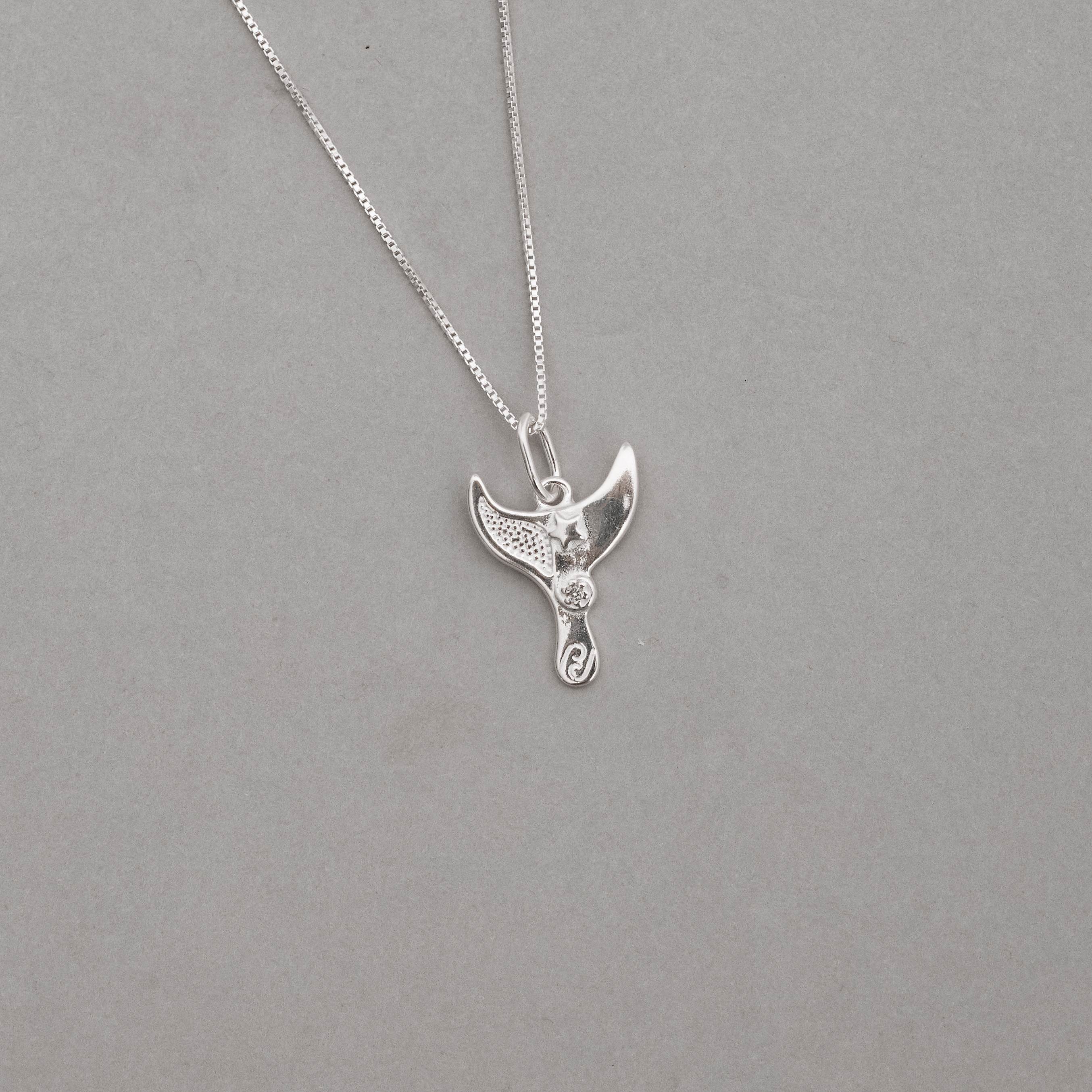 Imagem Secundária Colar pingente sereia desenhada 17mm 45cm