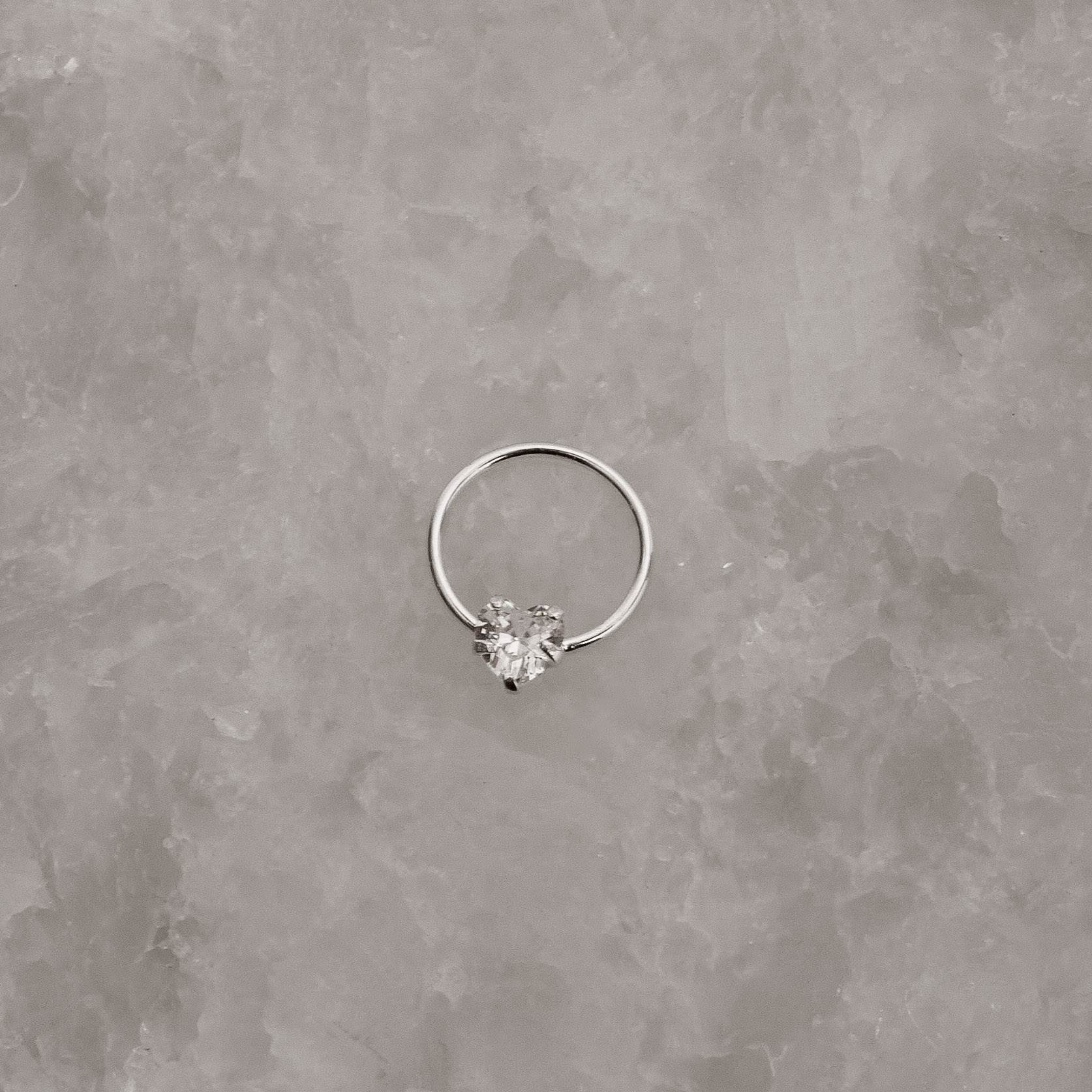 Imagem Secundária Piercing argola 10mm com zircônia coração